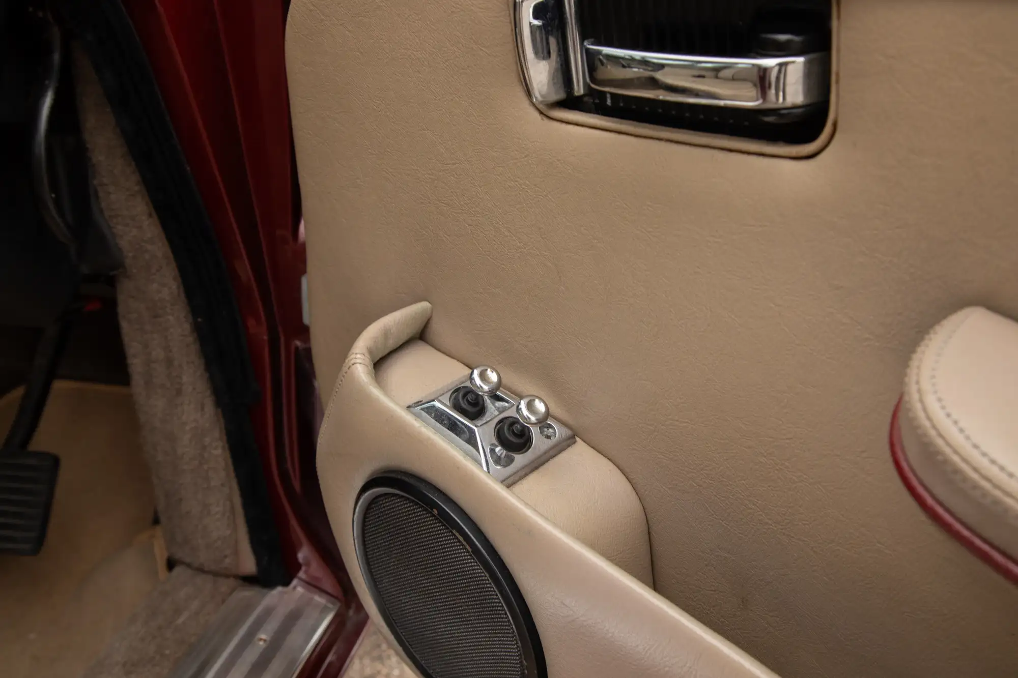 1983 Daimler Double-Six Vanden Plas HE-For Sale