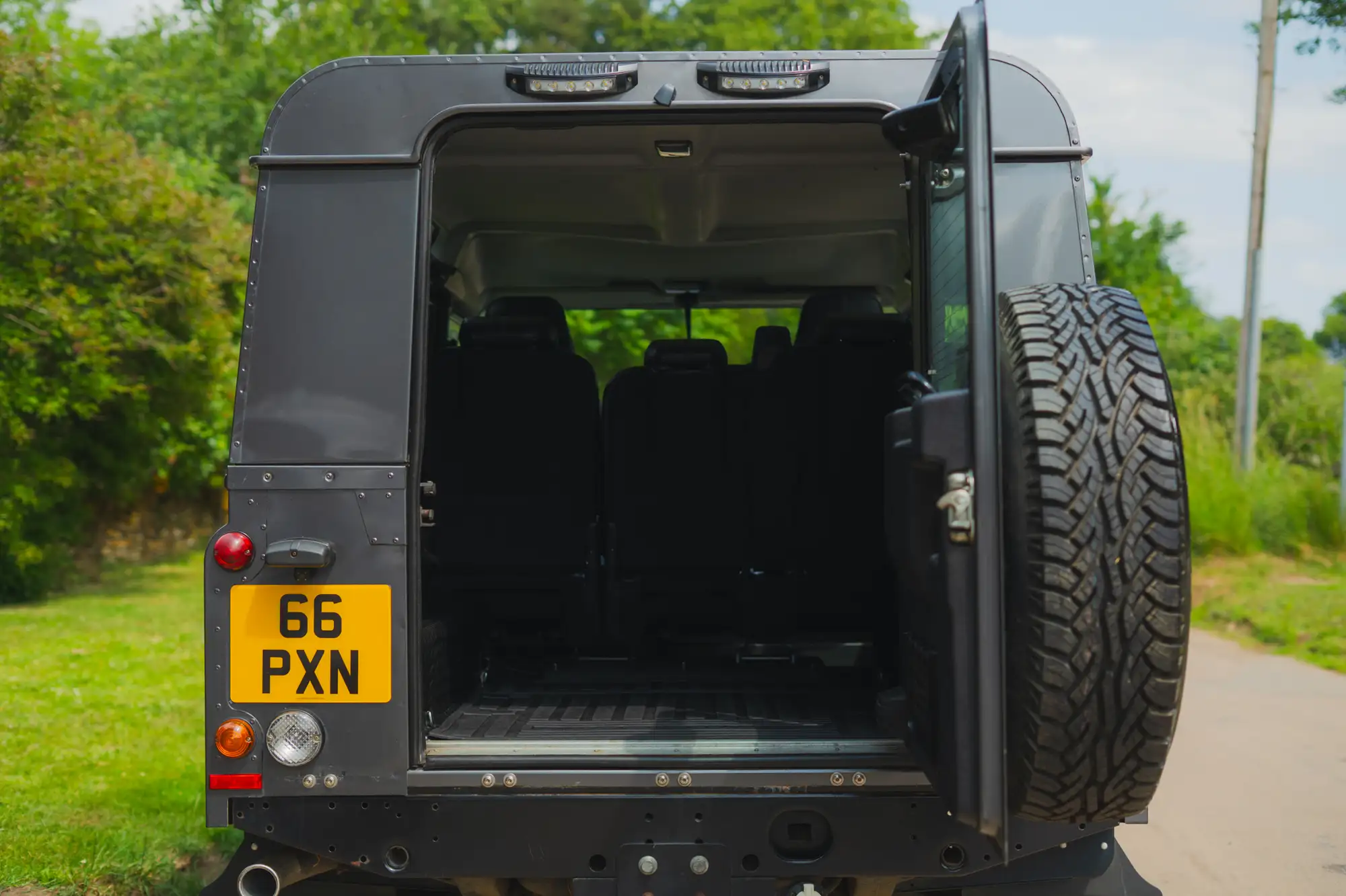 2013 Land Rover Defender 110 XS Utility-For Sale