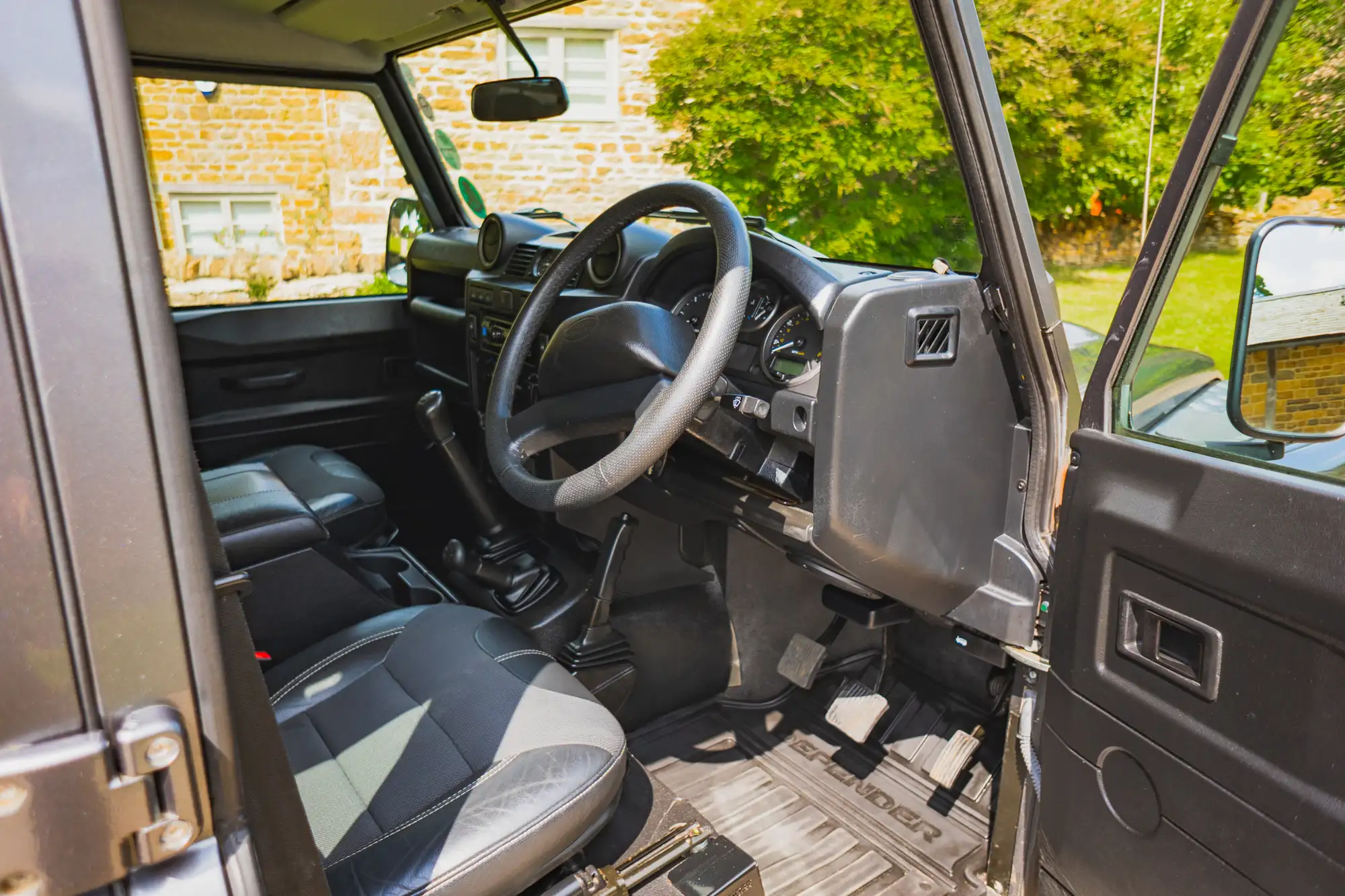 2013 Land Rover Defender 110 XS Utility-For Sale
