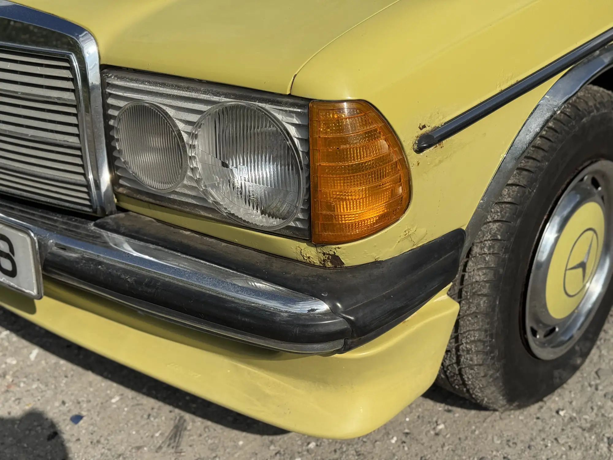 1978 Mercedes W123 230 Coup&eacute;-For Sale