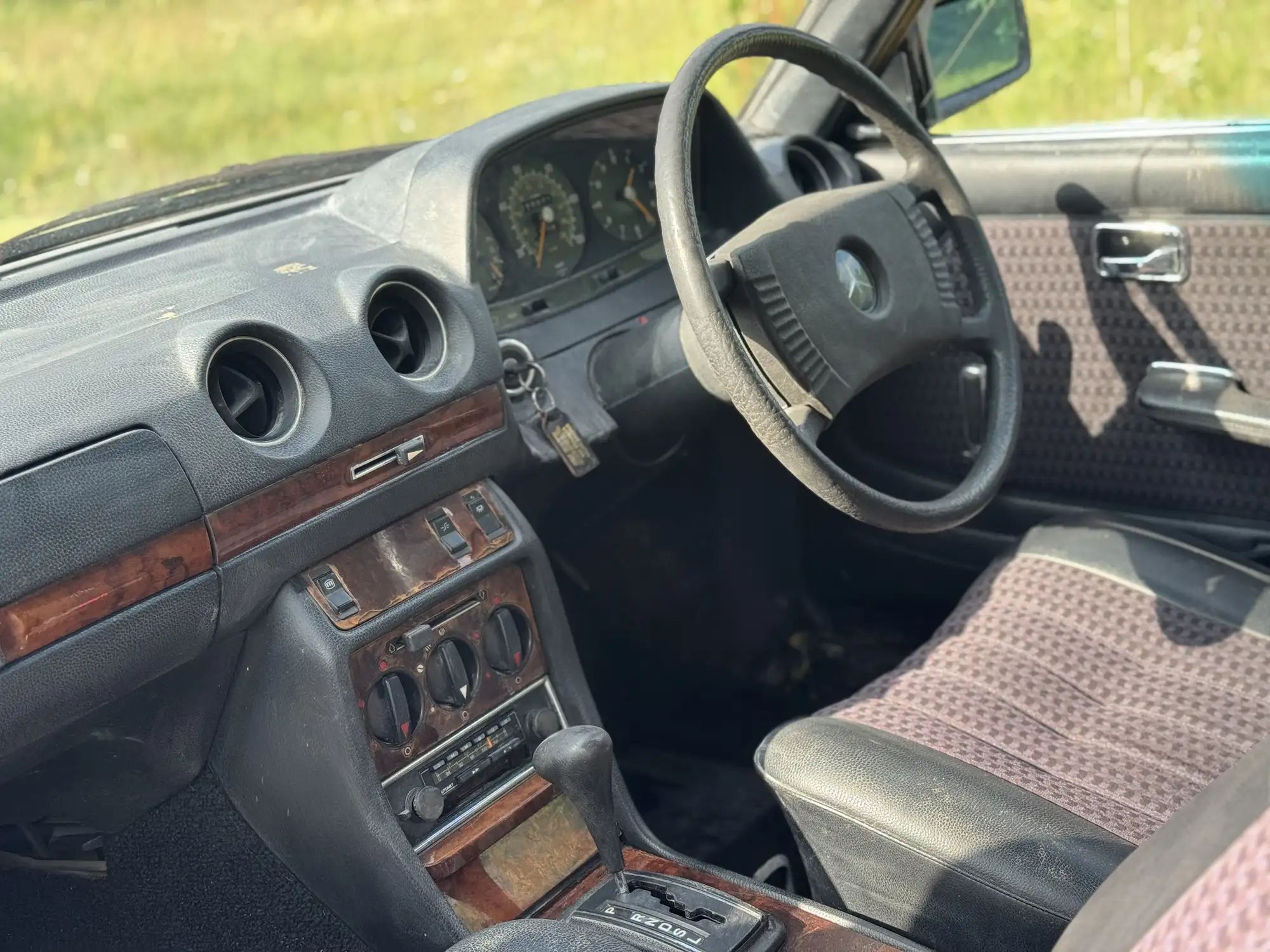 1978 Mercedes W123 230 Coup&eacute;-For Sale