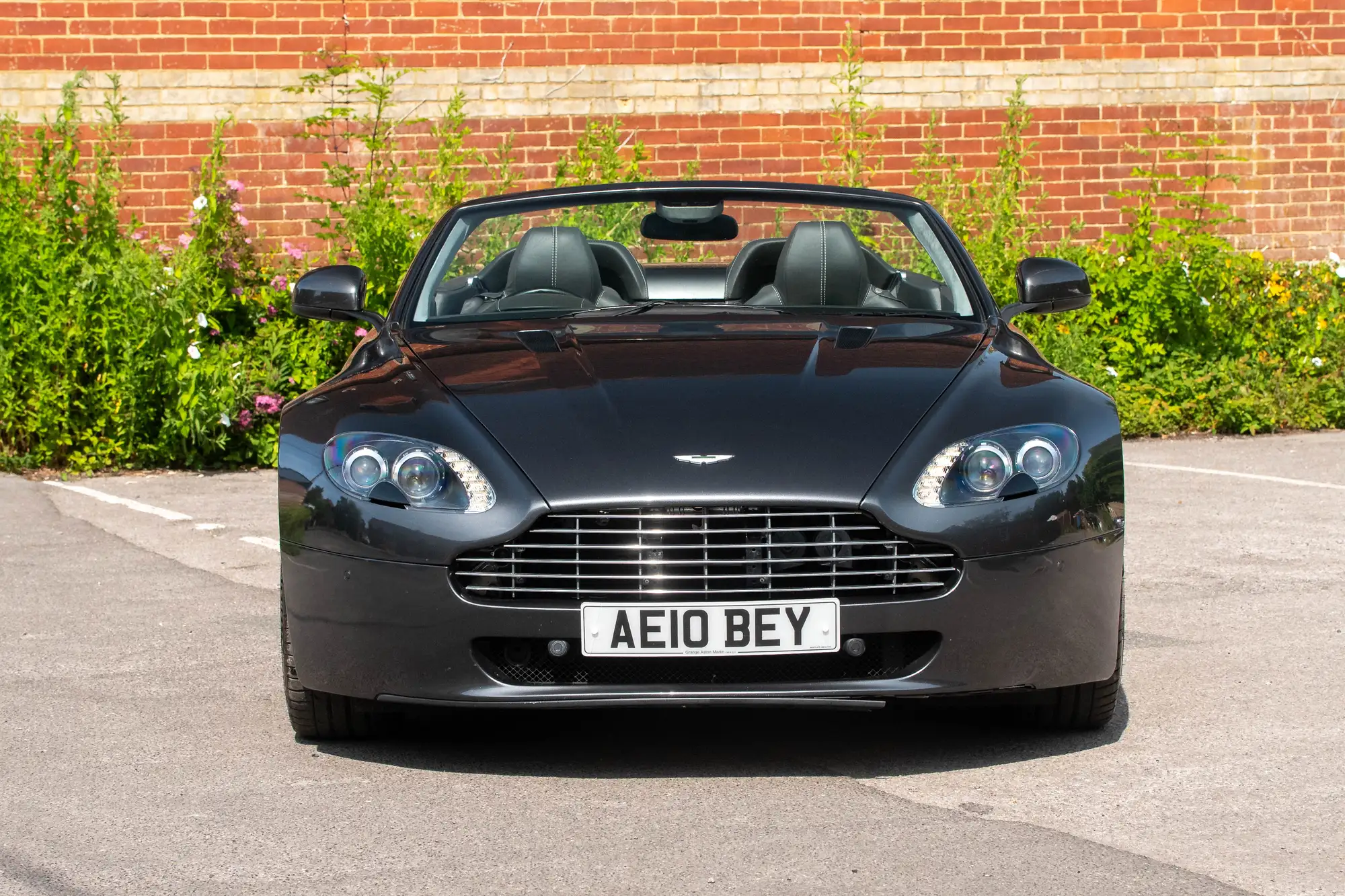 2010 Aston Martin V8 Vantage Roadster-For Sale