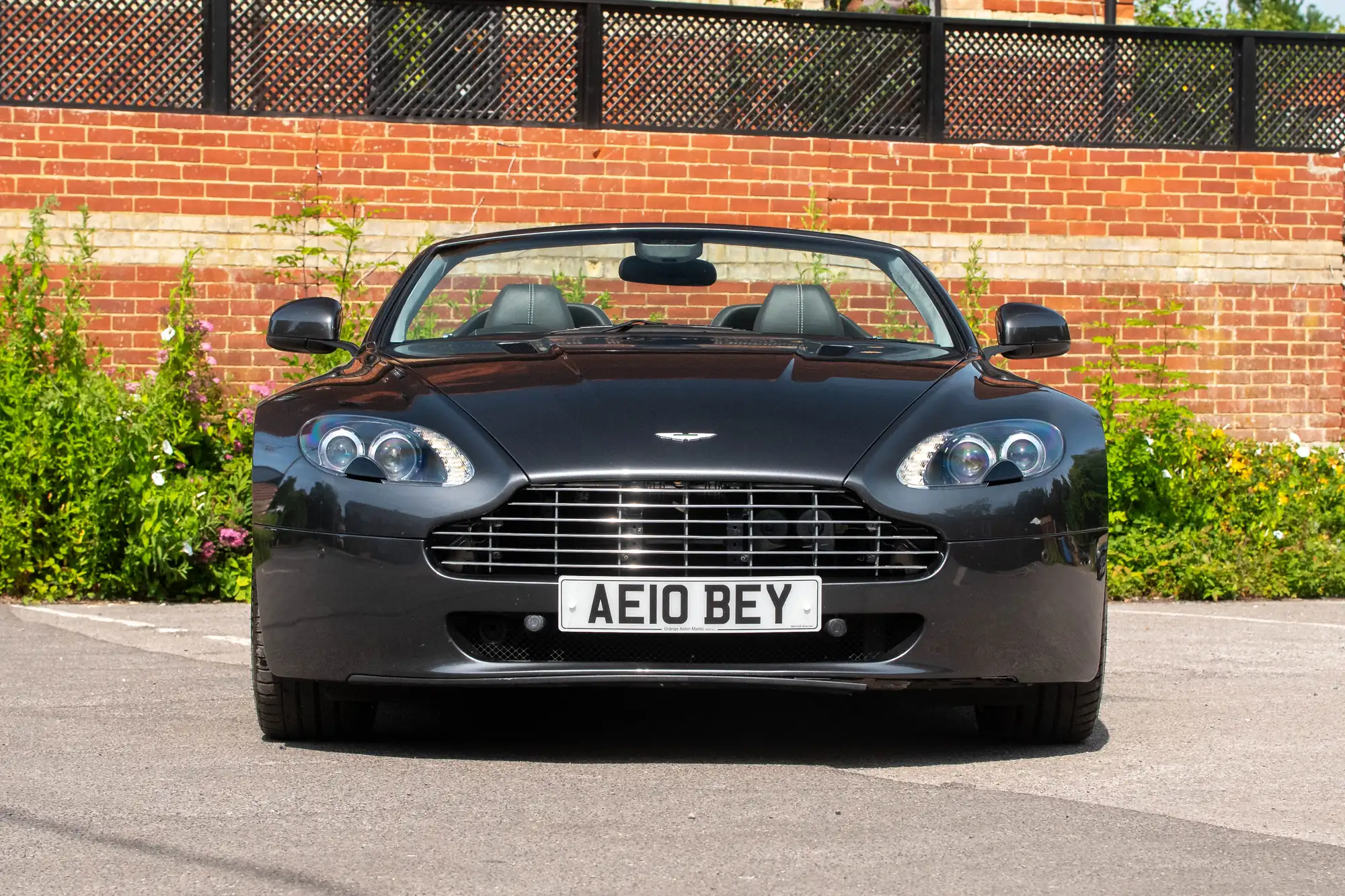2010 Aston Martin V8 Vantage Roadster-For Sale