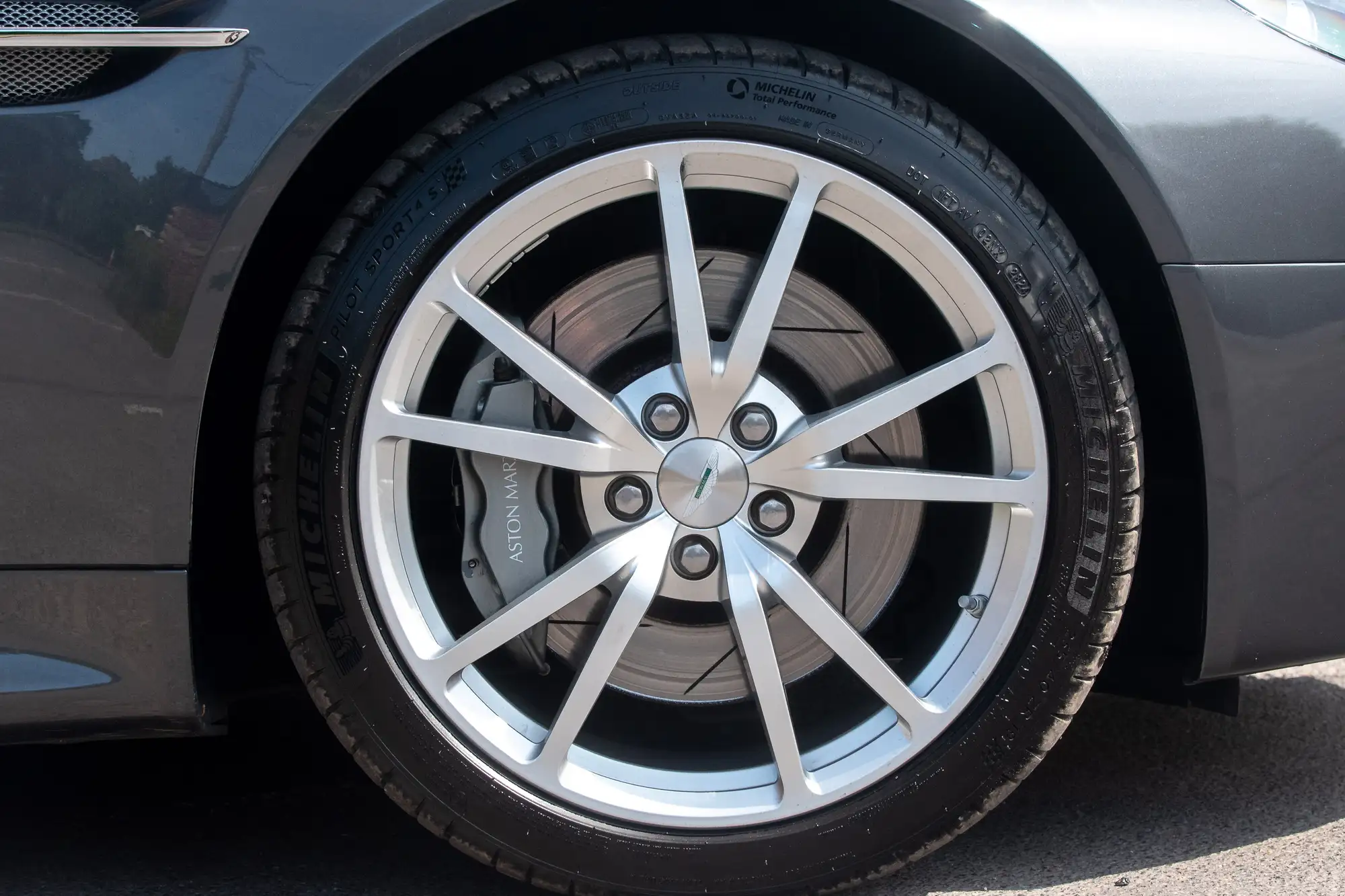 2010 Aston Martin V8 Vantage Roadster-For Sale