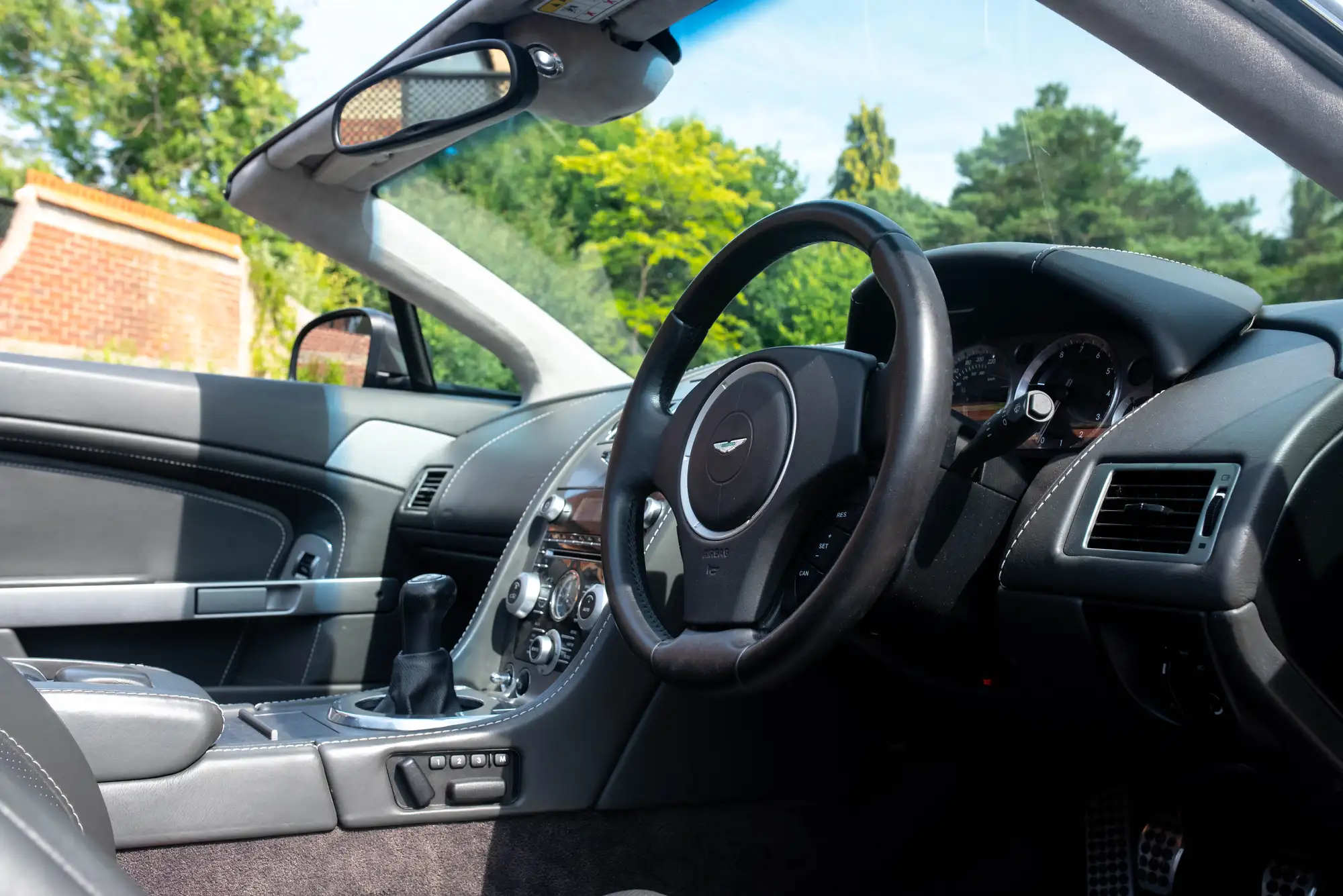 2010 Aston Martin V8 Vantage Roadster-For Sale