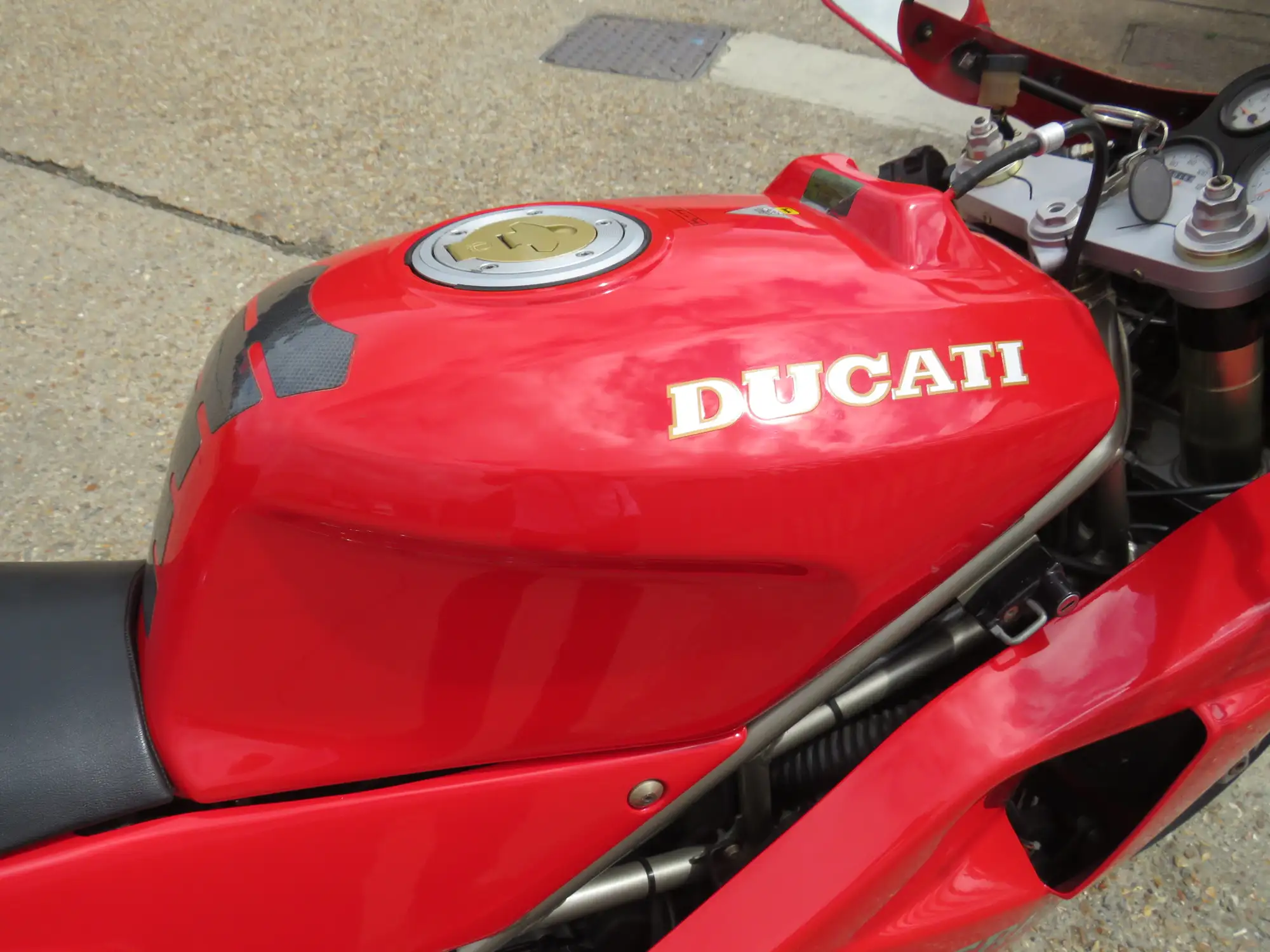 1993 Ducati 888 Strada 888cc-Sold