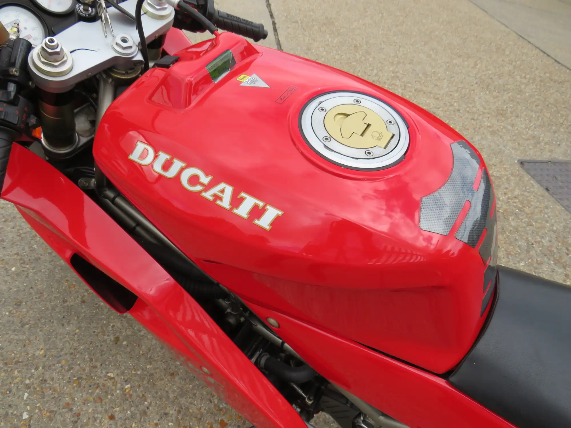 1993 Ducati 888 Strada 888cc-Sold