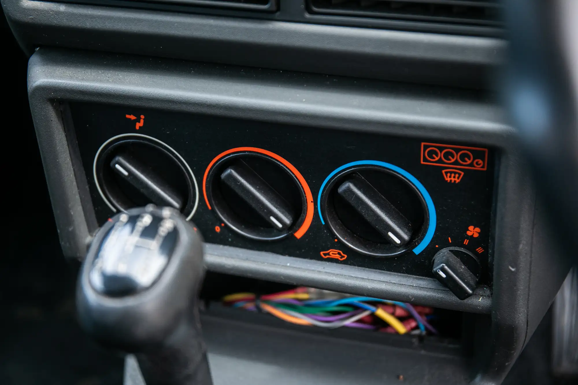 1989 Alfa Romeo 75 V6 3.0 Veloce - Ex-Top Gear car Driven by-Sold