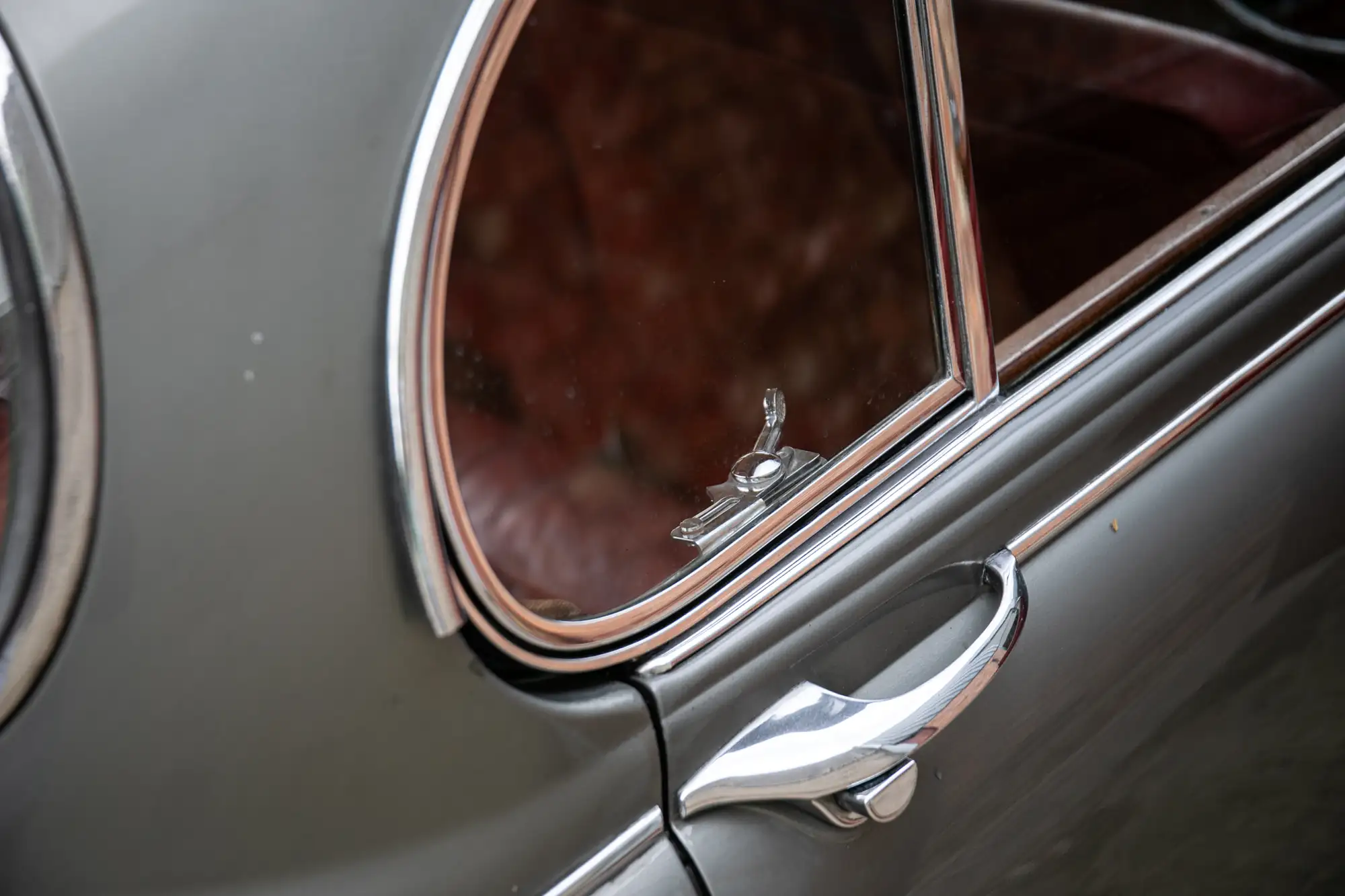 1967 Daimler 250 V8-Sold