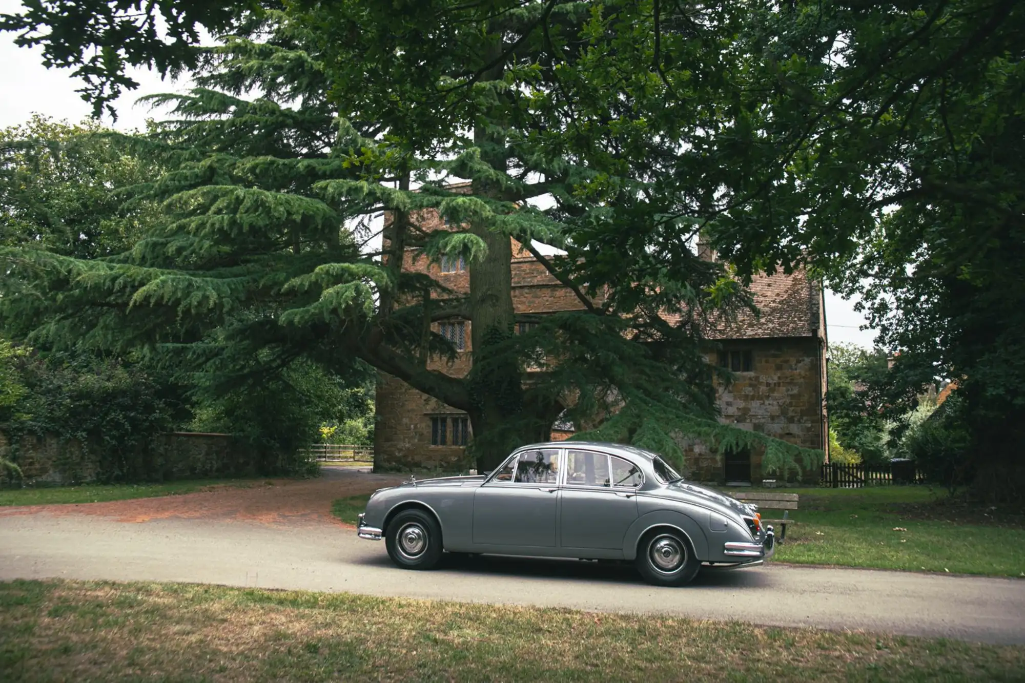 1967 Daimler 250 V8-Sold