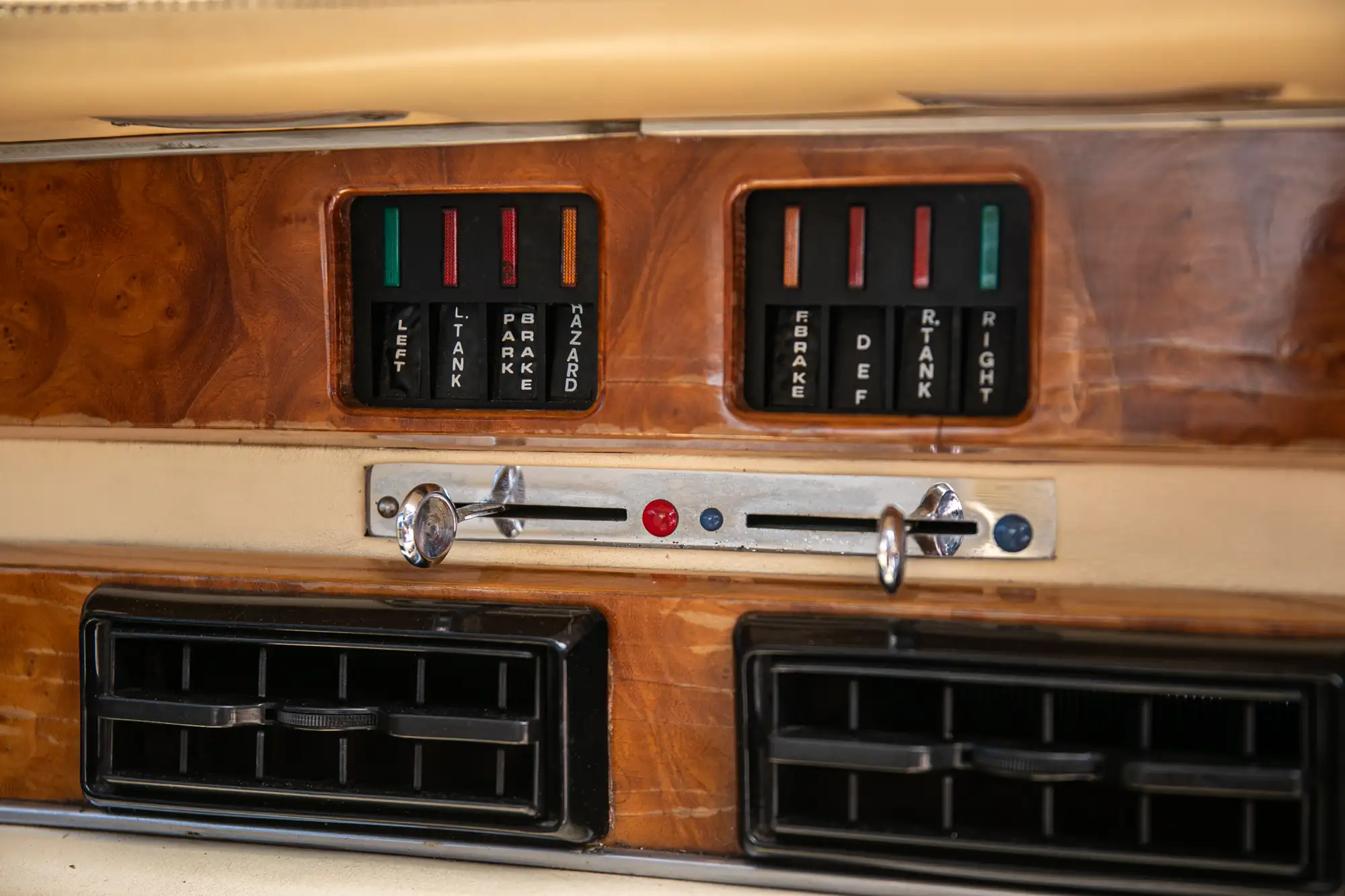 1983 De Tomaso Deauville S2-Sold