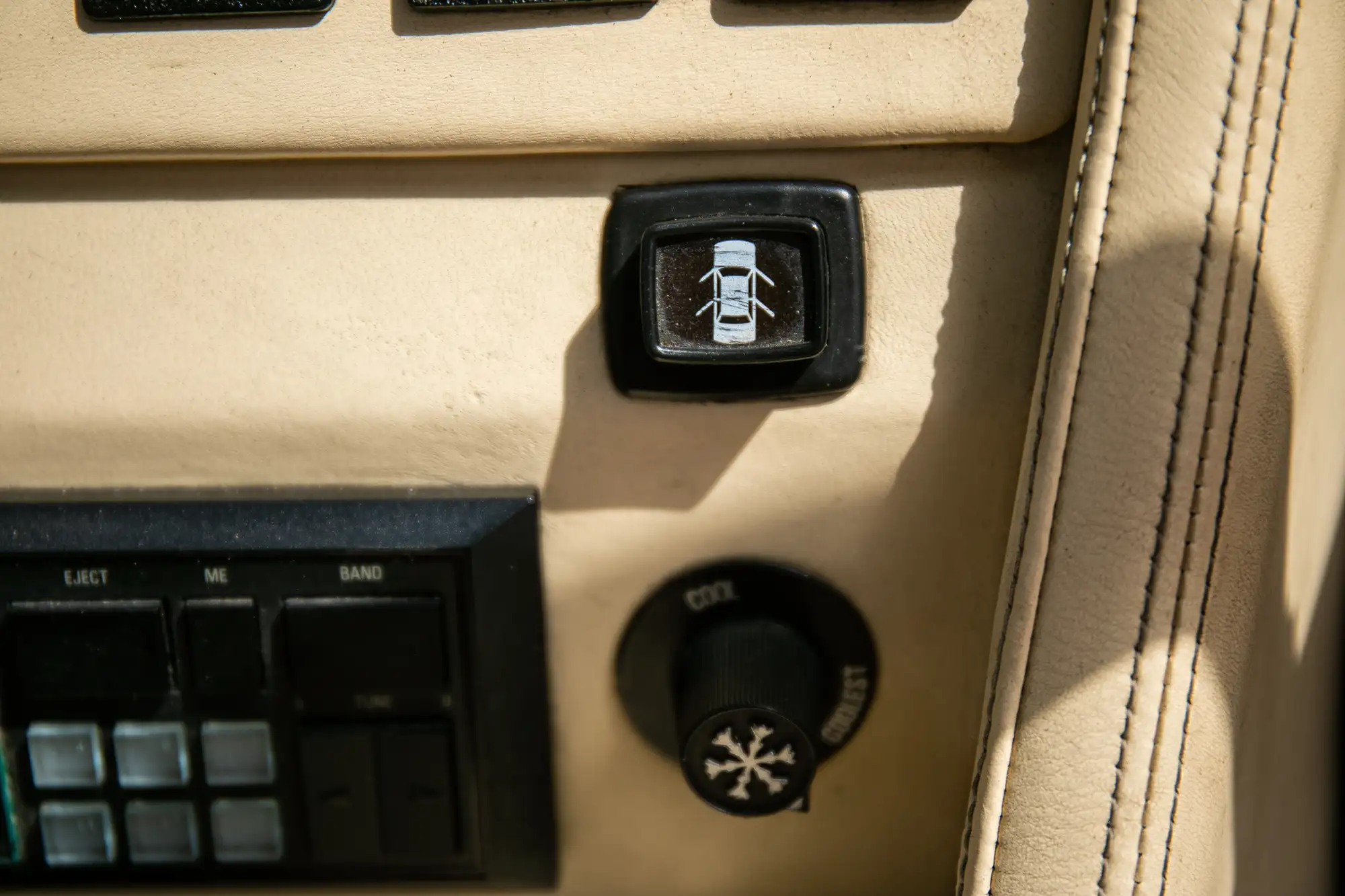 1983 De Tomaso Deauville S2-Sold