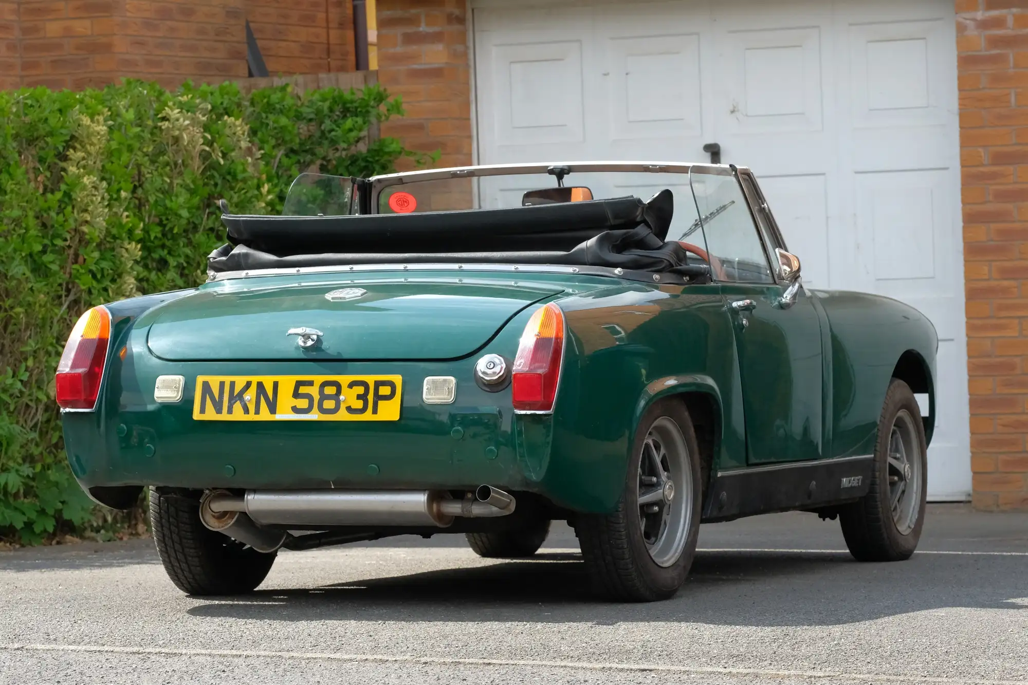 1976 MG Midget 1500-Sold