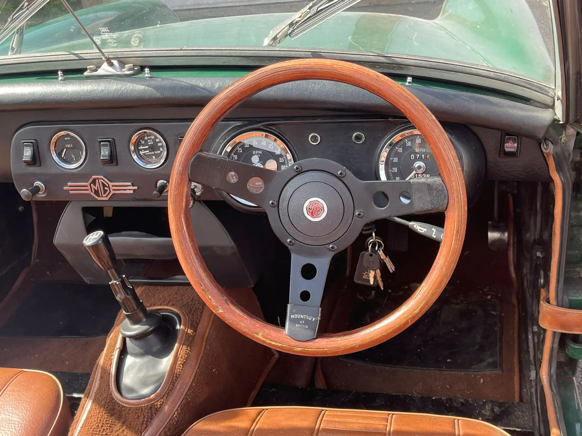 1976 MG Midget 1500-Sold