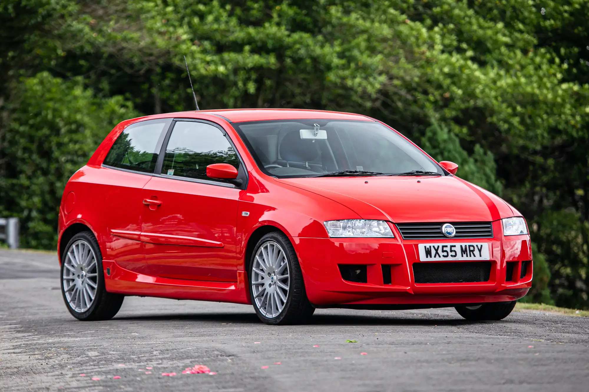 Iconic Auctioneers | 2005 Fiat Stilo Schumacher-Sold