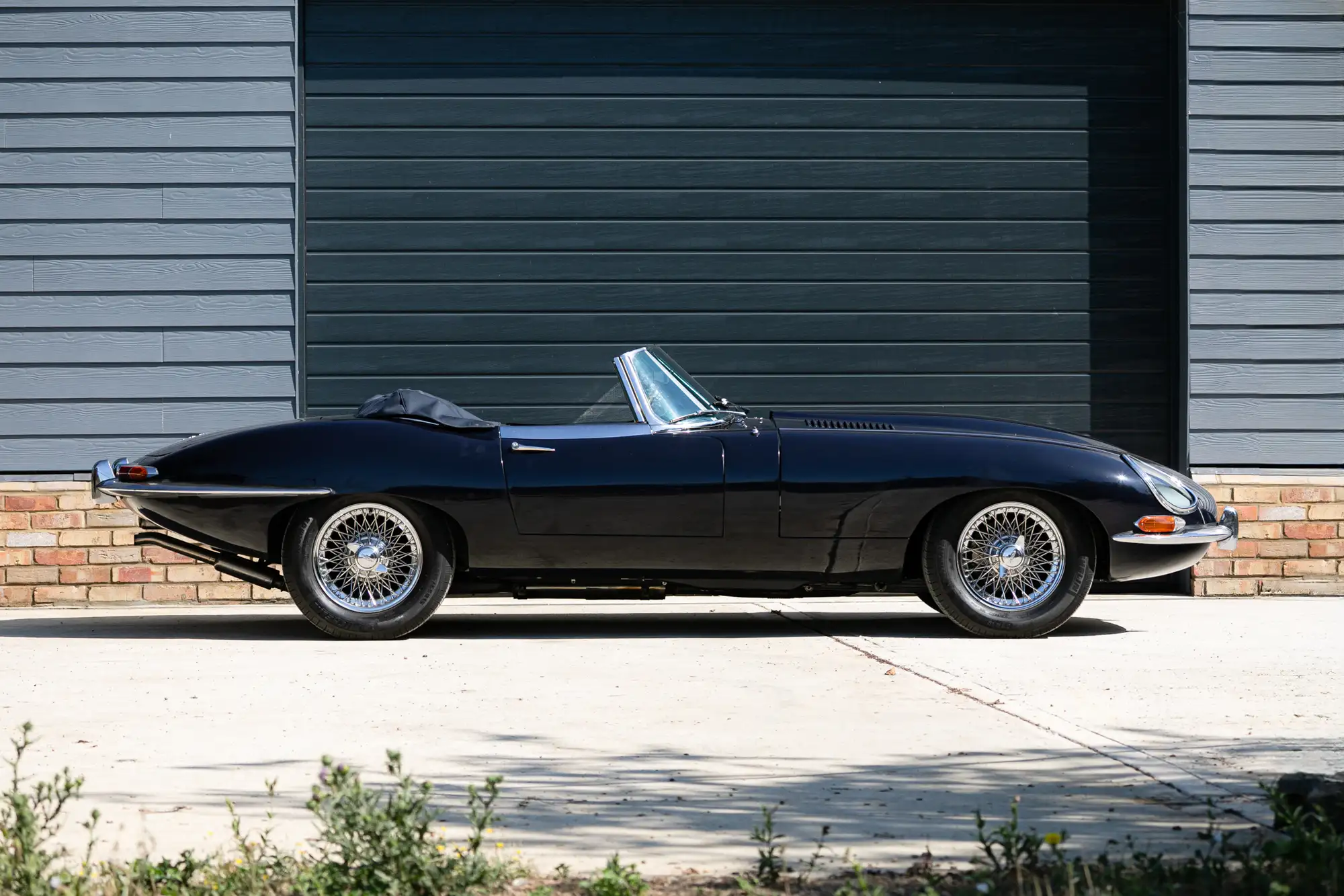 1966 Jaguar E-Type S1 4.2-litre Roadster-Sold