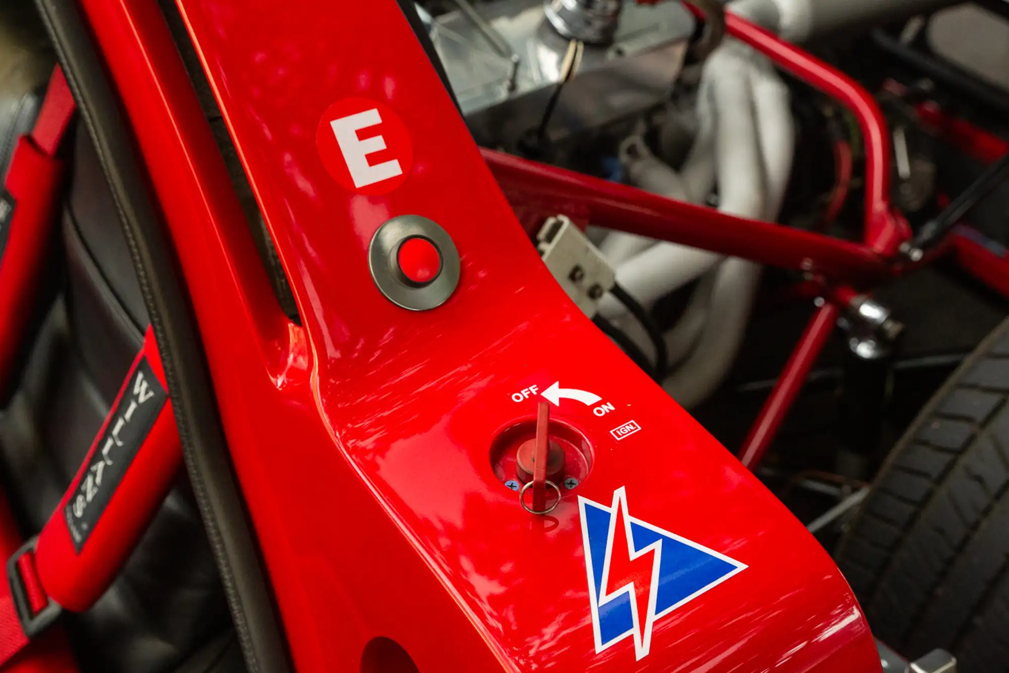 1998 UVA McLAren MR6 GTR-Sold