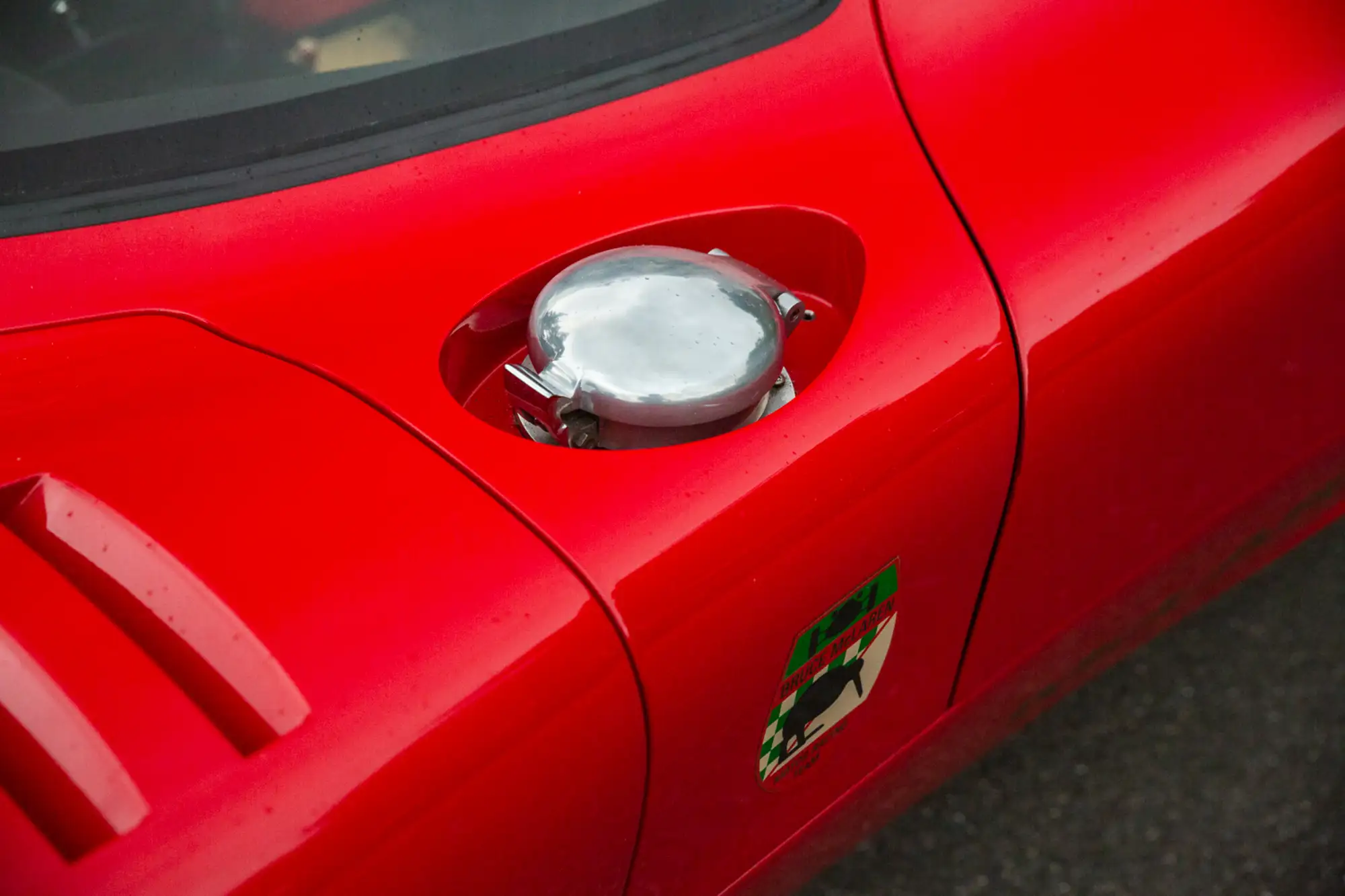 1998 UVA McLAren MR6 GTR-Sold