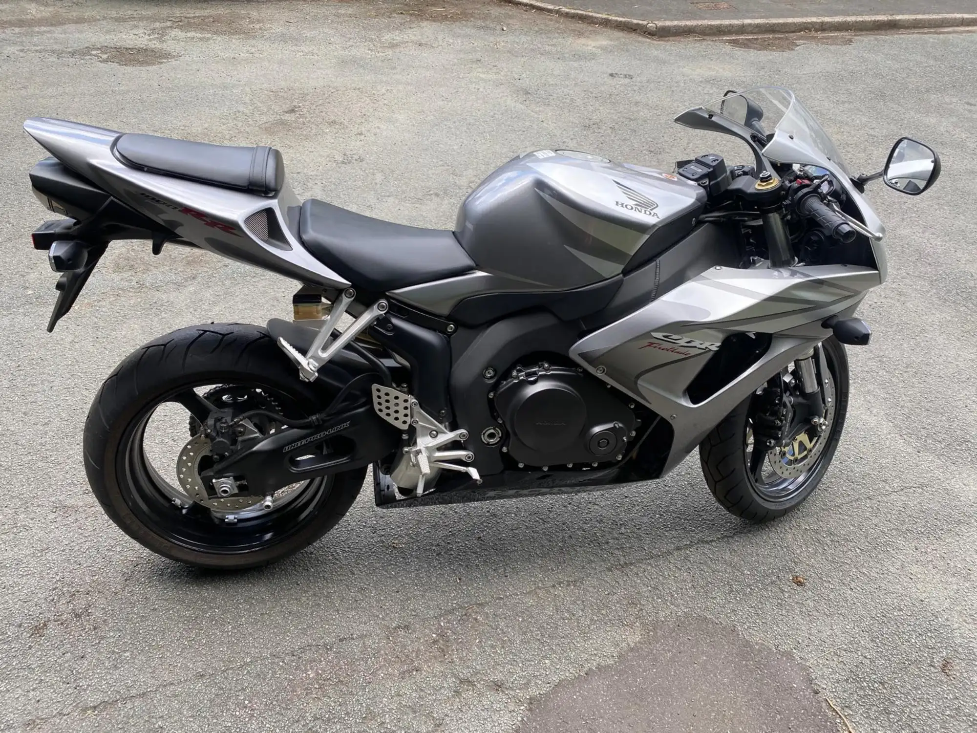 2006 Honda Fireblade CBR1000RR 998cc - Brand New-For Sale