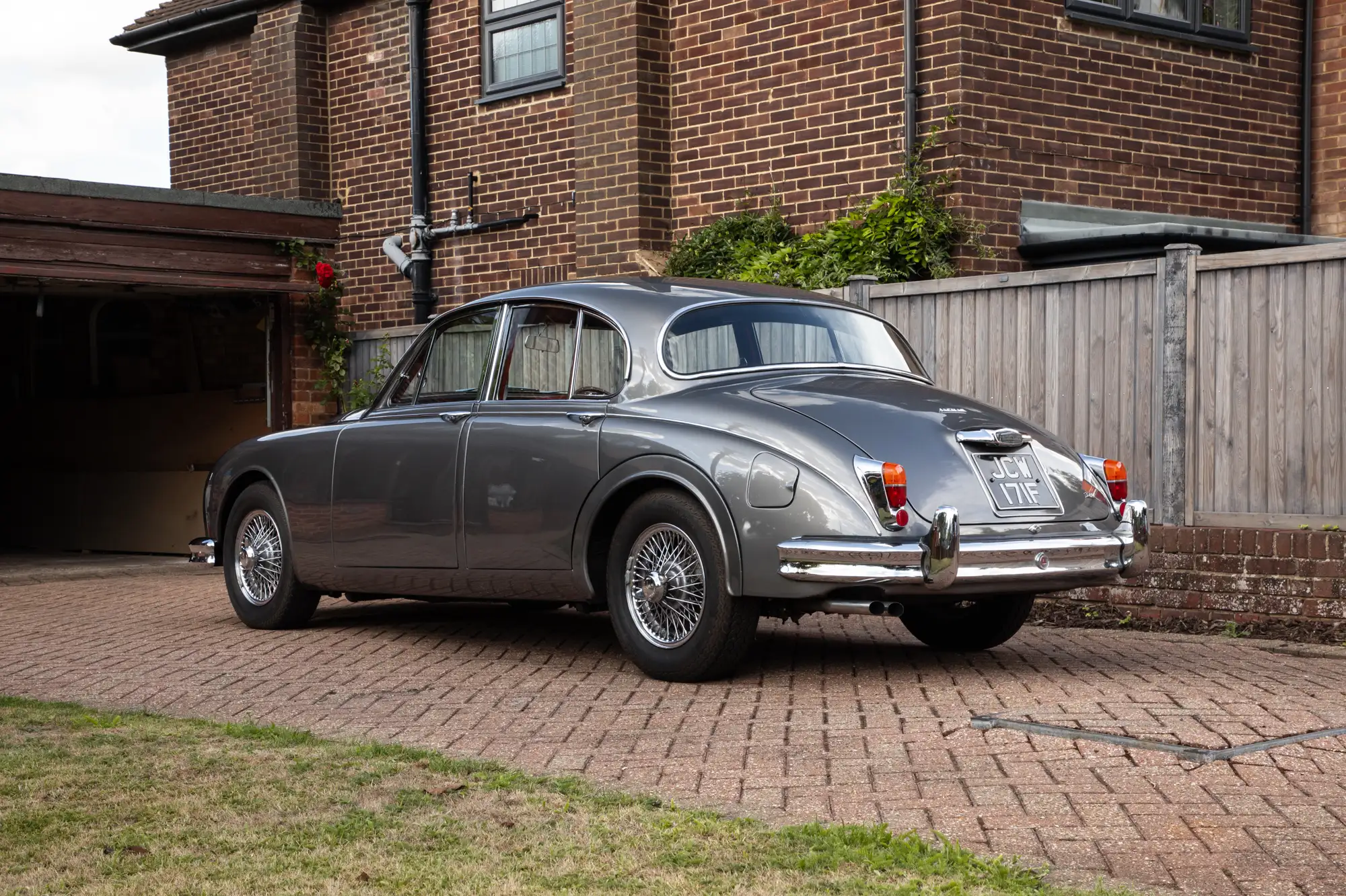 1968 Jaguar 340 (Manual Overdrive)-For Sale