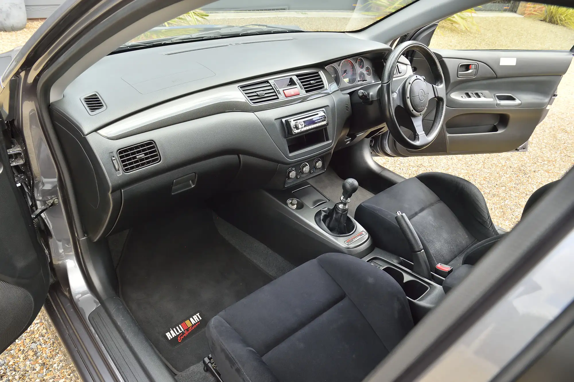 2004 Mitsubishi Lancer Evo VIII FQ 400-Sold