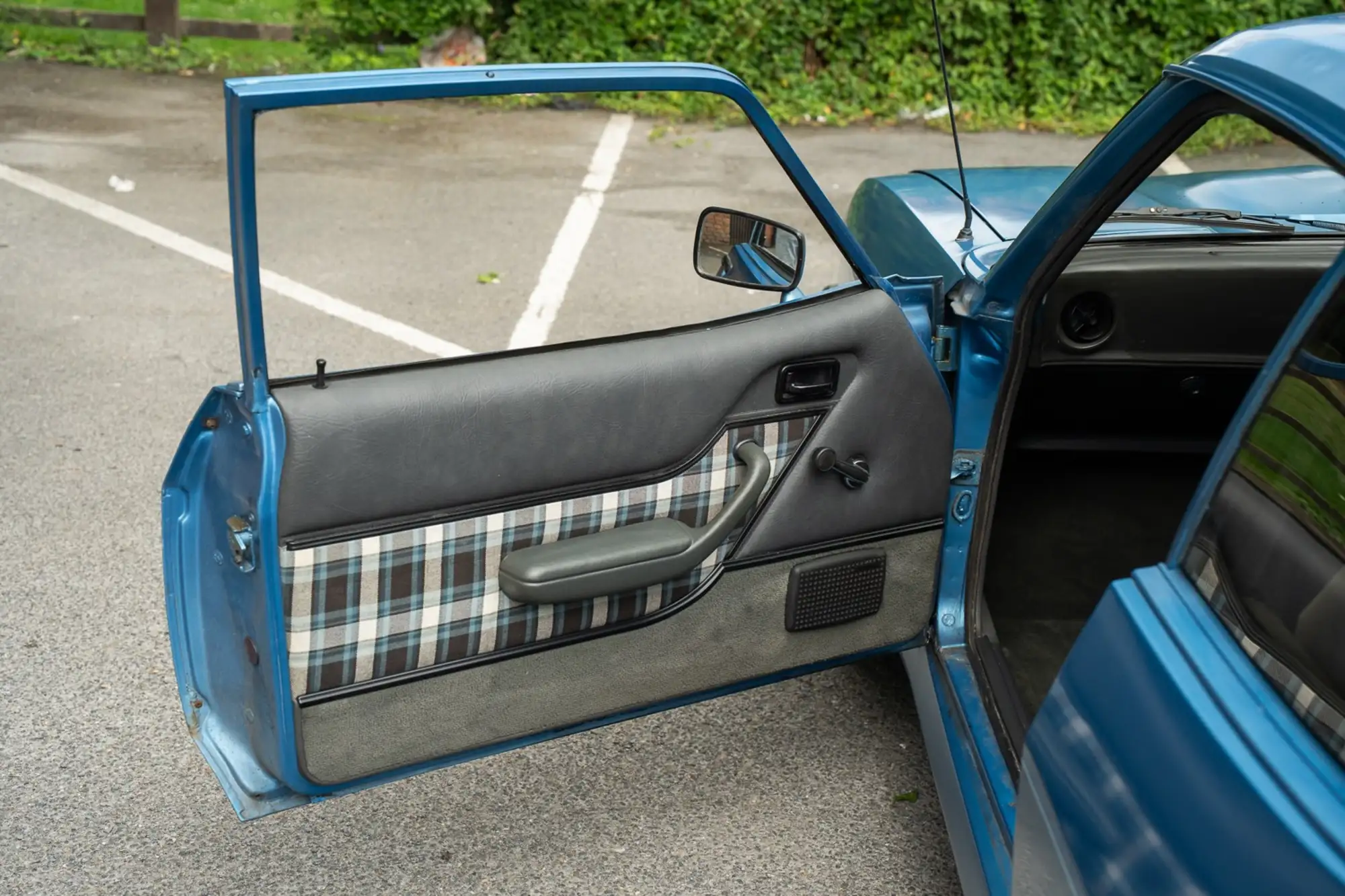 1982 Ford Capri 2.8 Base-For Sale