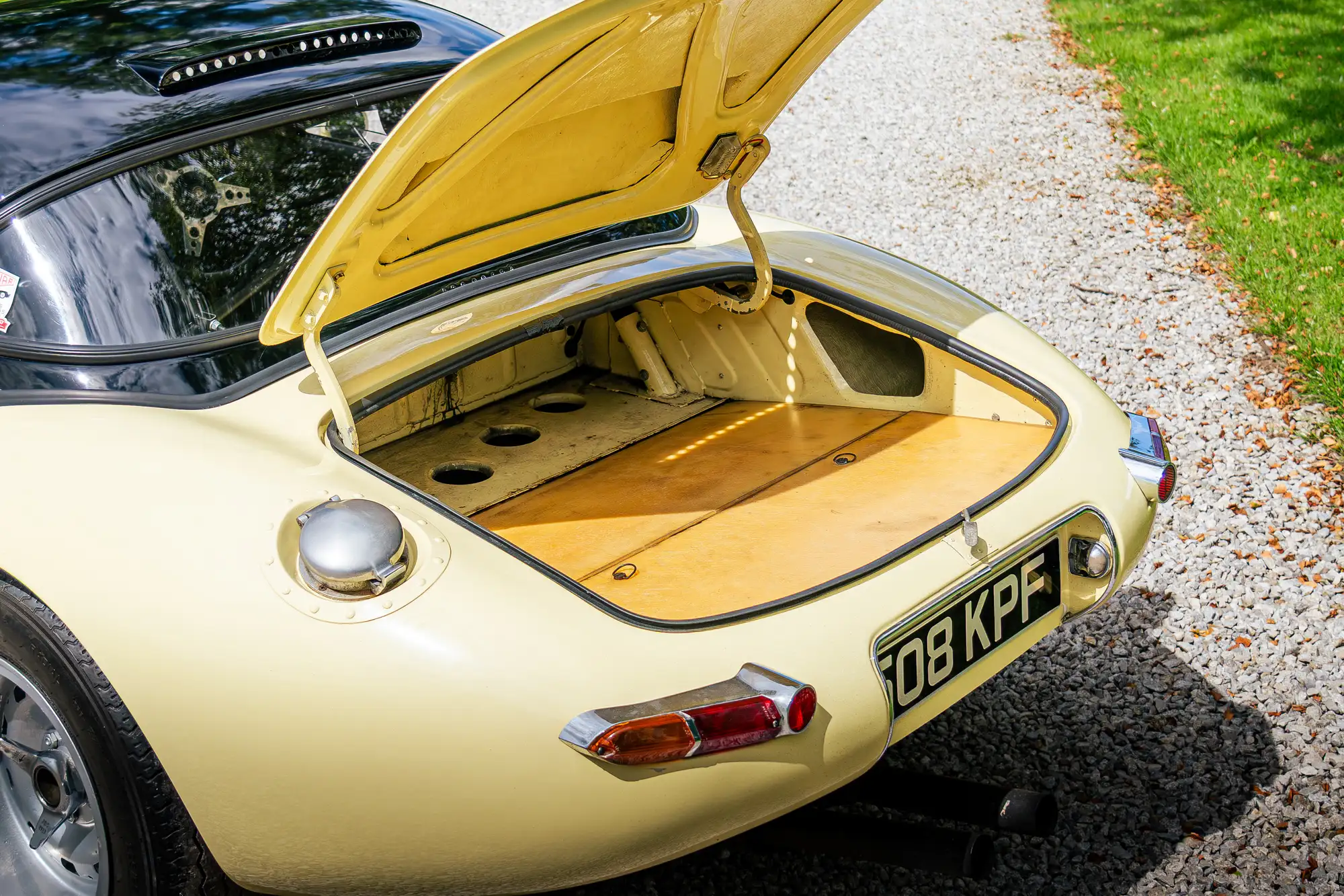 1963 Jaguar E-Type by Zealia Engineering-Sold