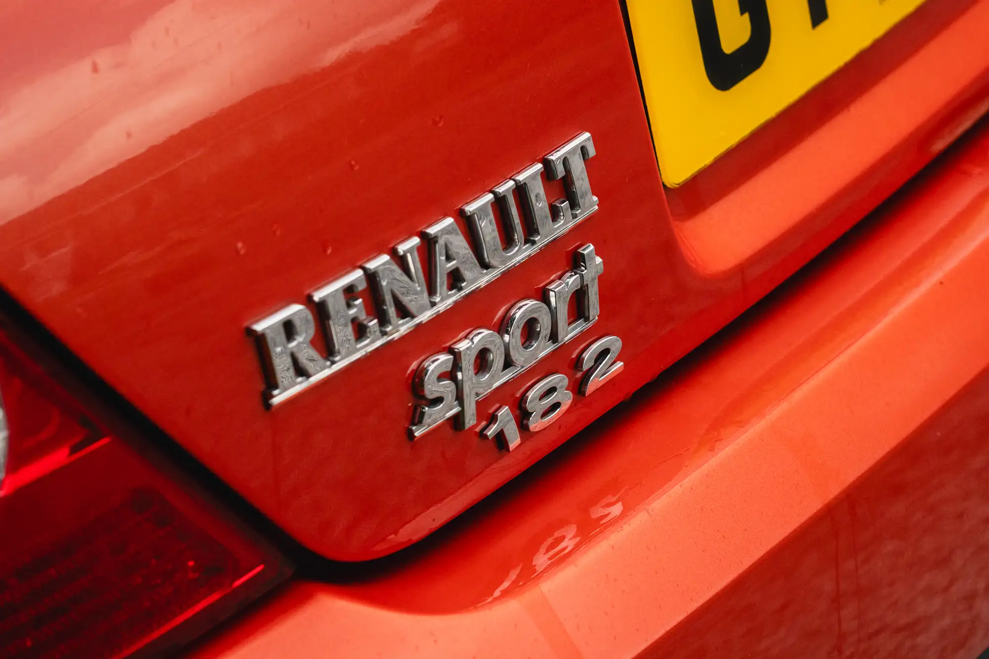 2004 Renault Clio 182 2.0 16V-Sold