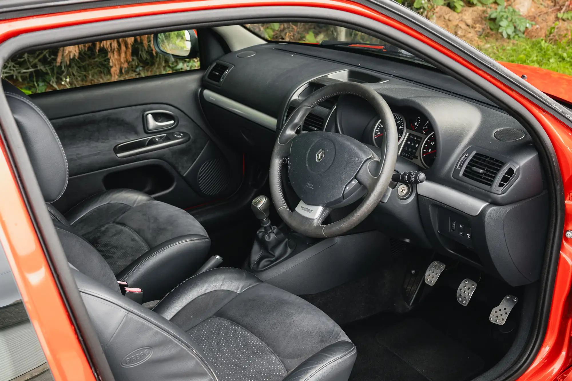 2004 Renault Clio 182 2.0 16V-Sold