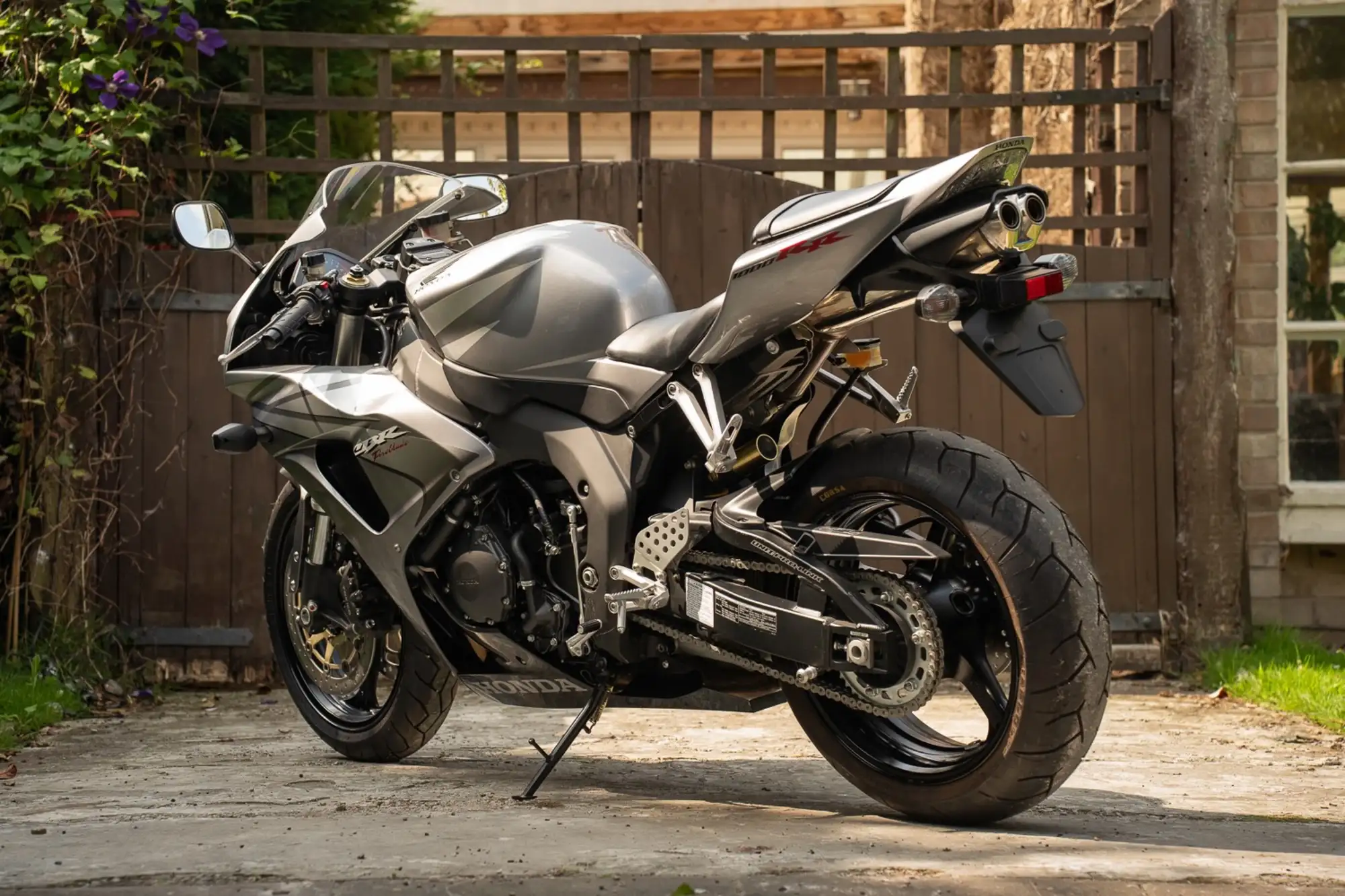 2006 Honda FireBlade CBR1000RR 998cc - Brand New and Unused-For Sale