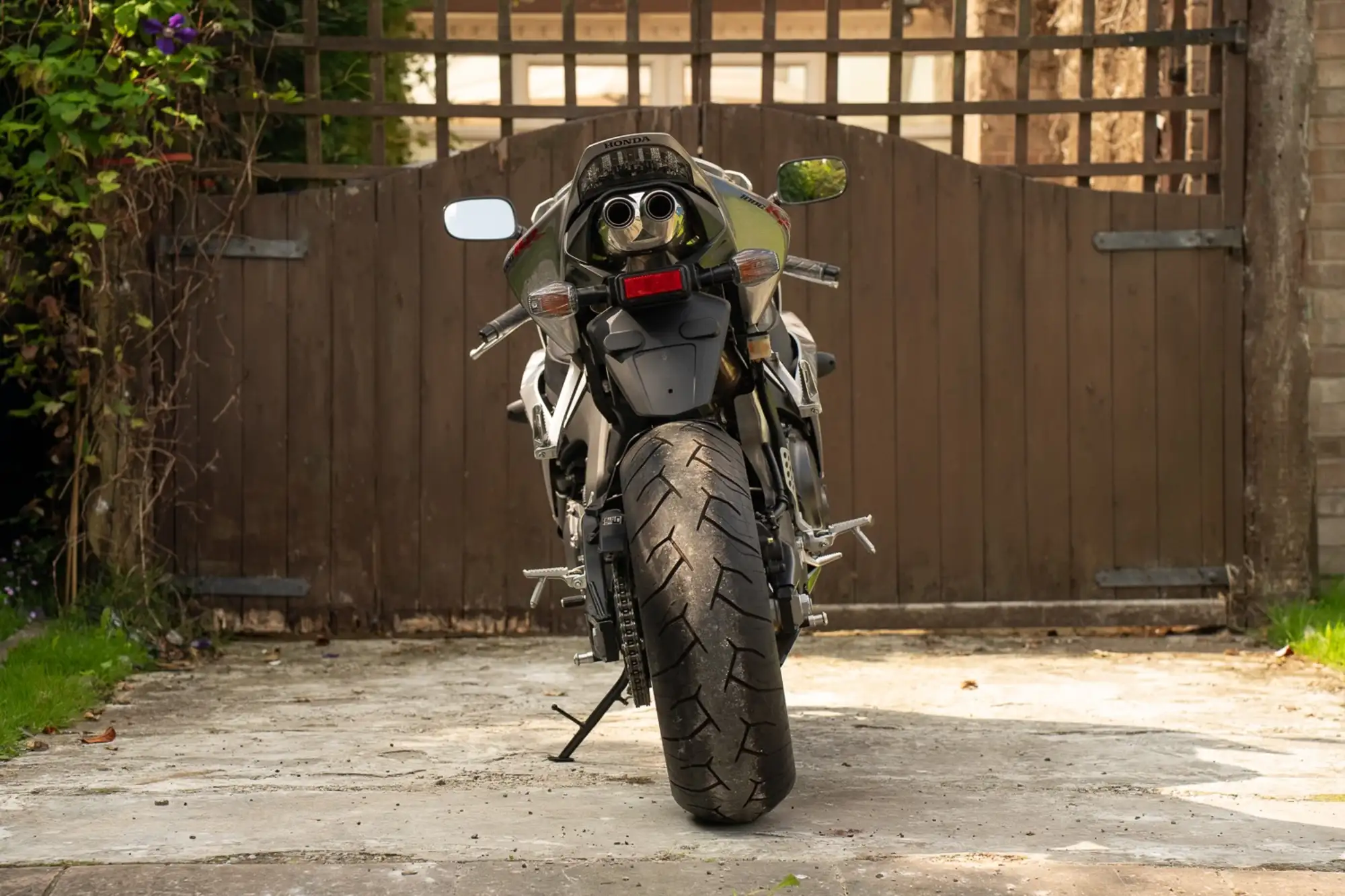 2006 Honda FireBlade CBR1000RR 998cc - Brand New and Unused-For Sale