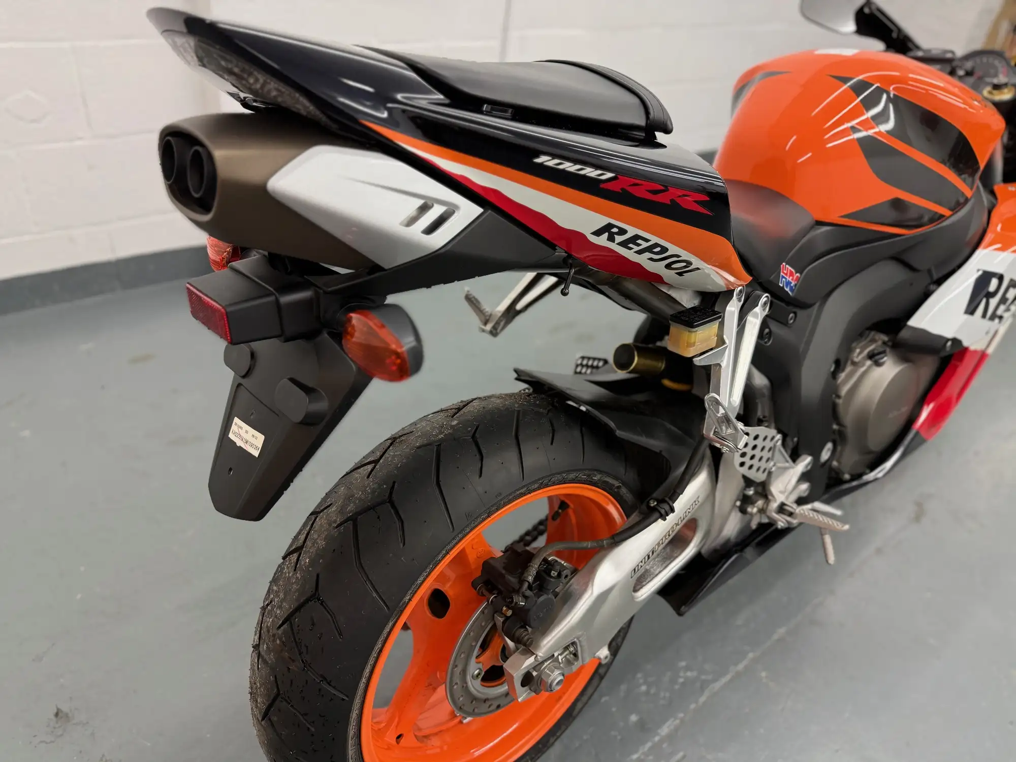 2005 Honda CBR1000RR SC57 FireBlade 998cc-For Sale