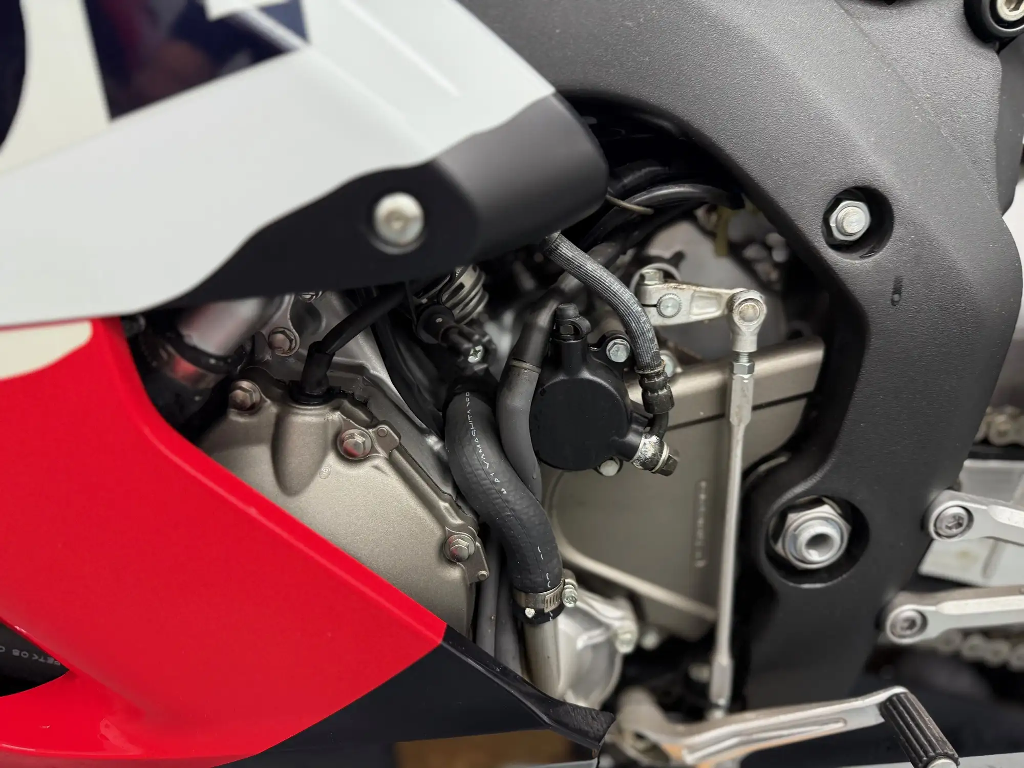 2005 Honda CBR1000RR SC57 FireBlade 998cc-For Sale