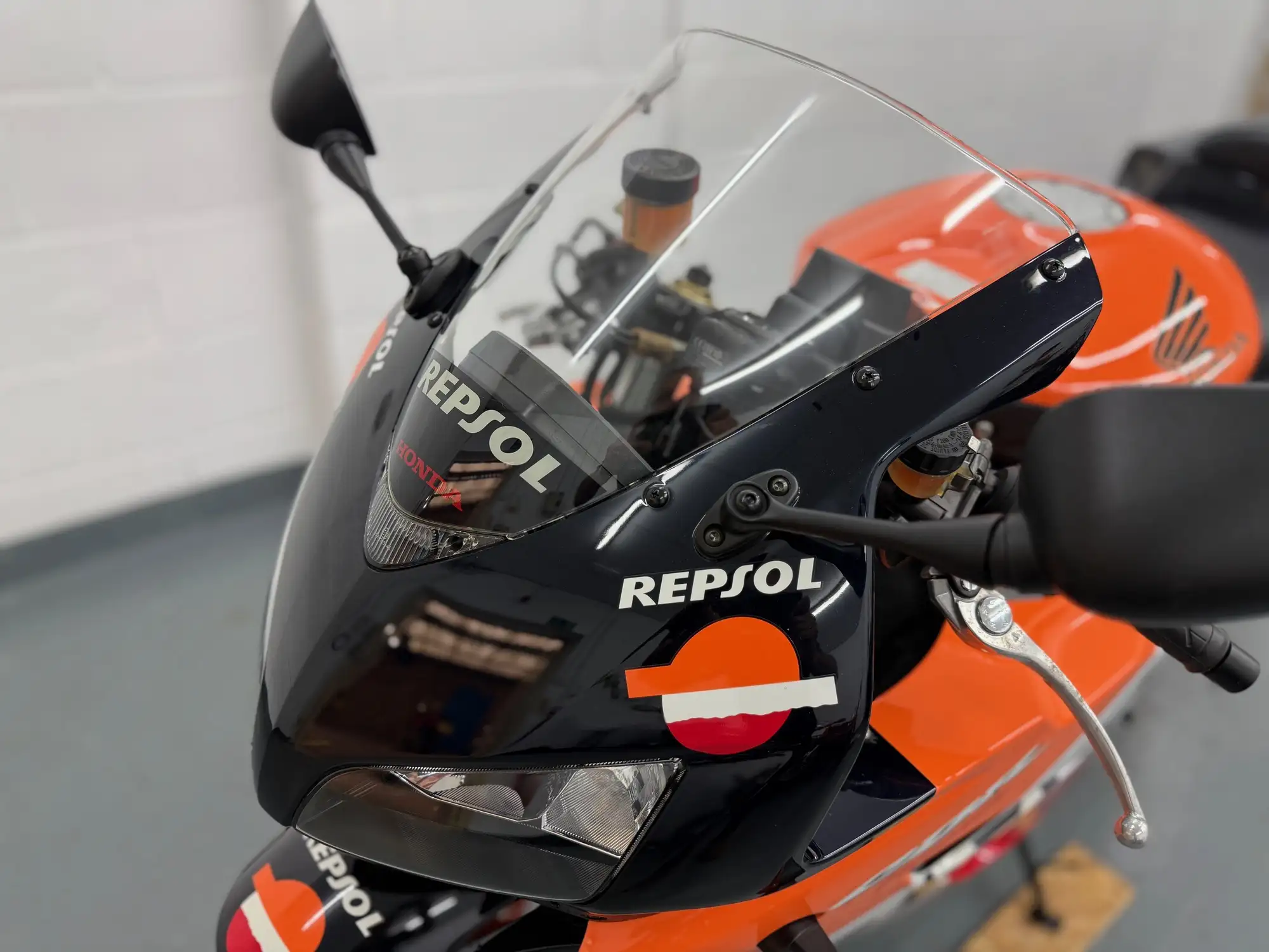 2005 Honda CBR1000RR SC57 FireBlade 998cc-For Sale