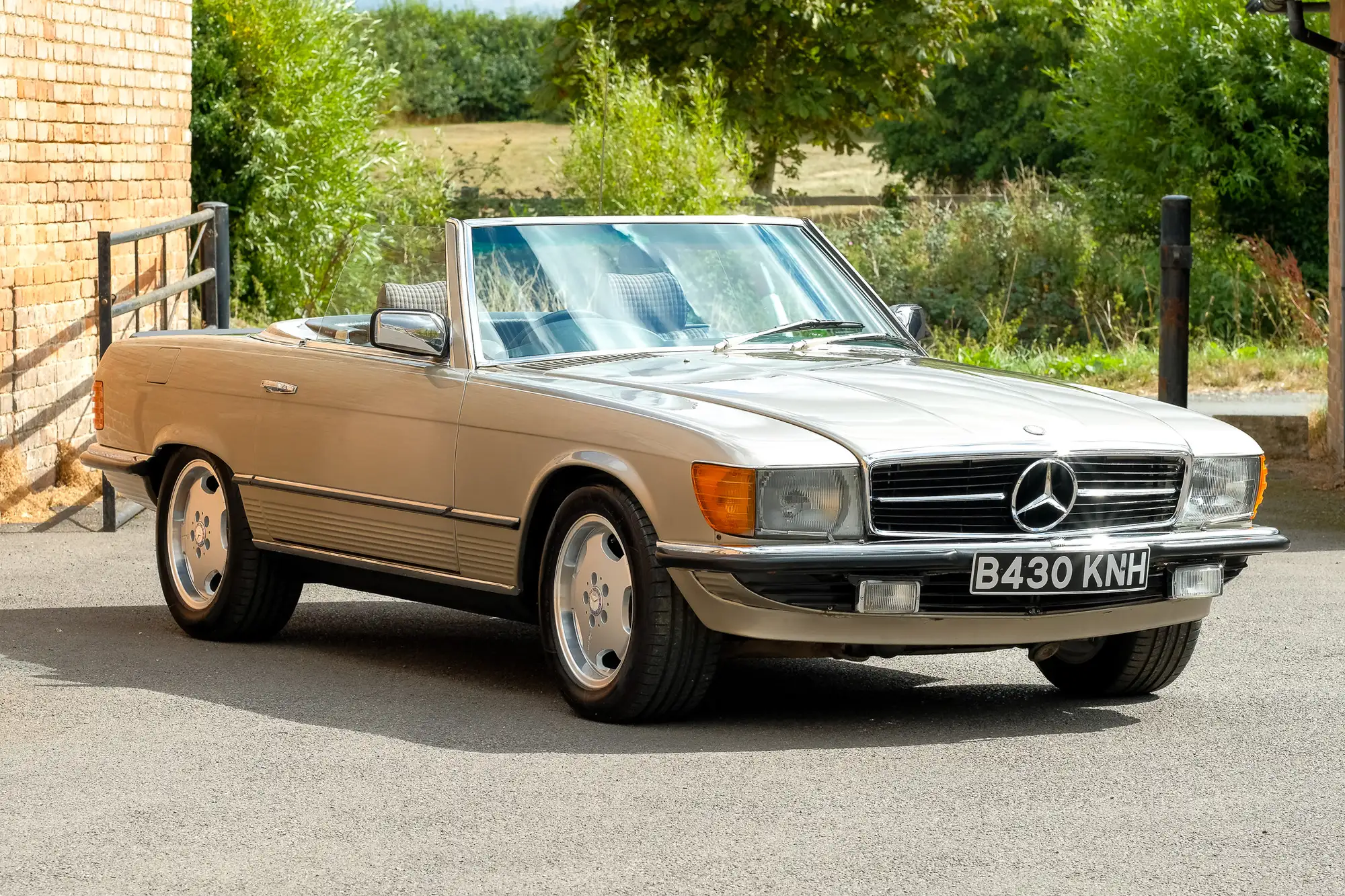 1984 Mercedes-Benz 500SL Convertible-For Sale