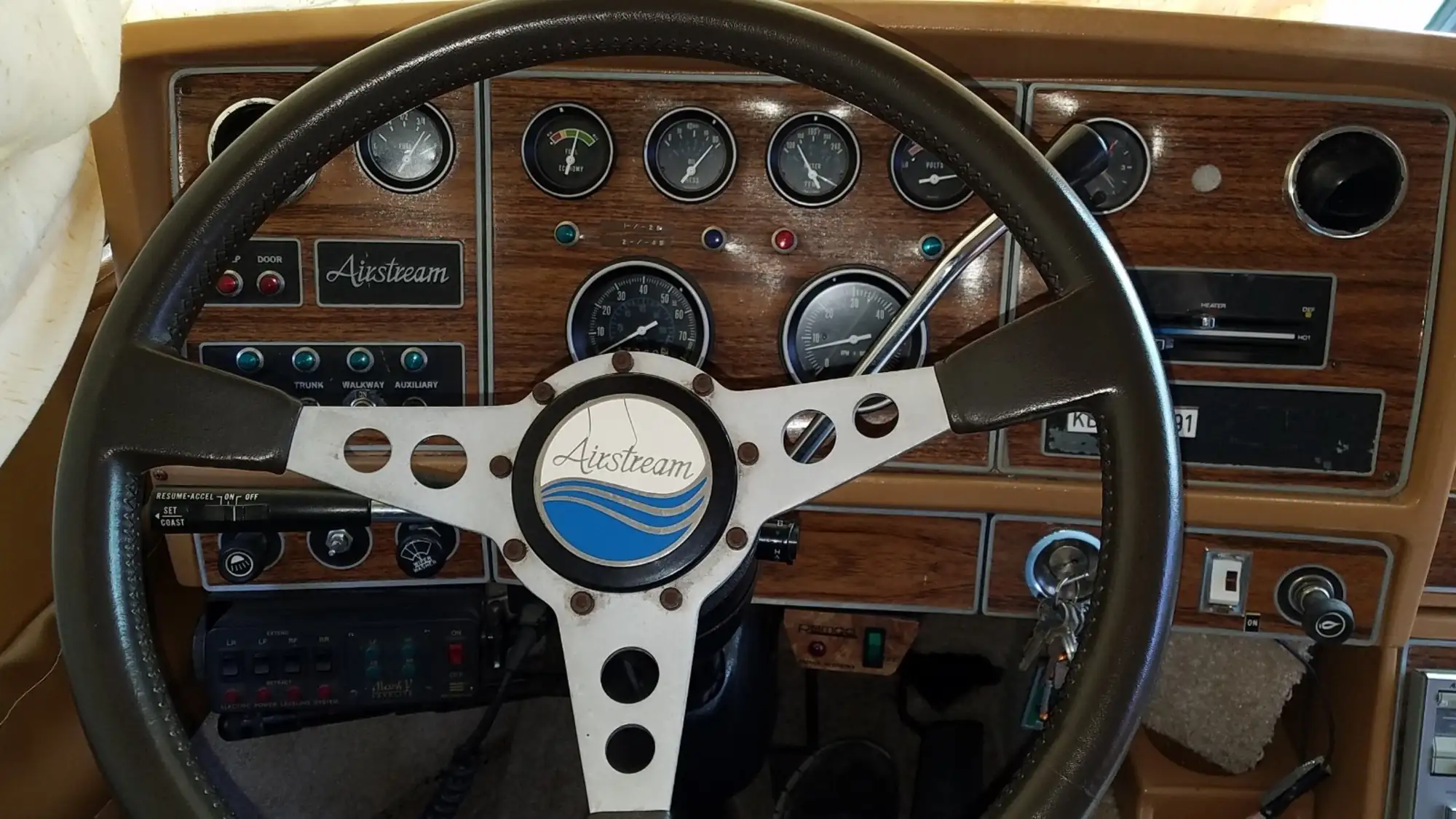 1982 Airstream 310 Motorhome-For Sale