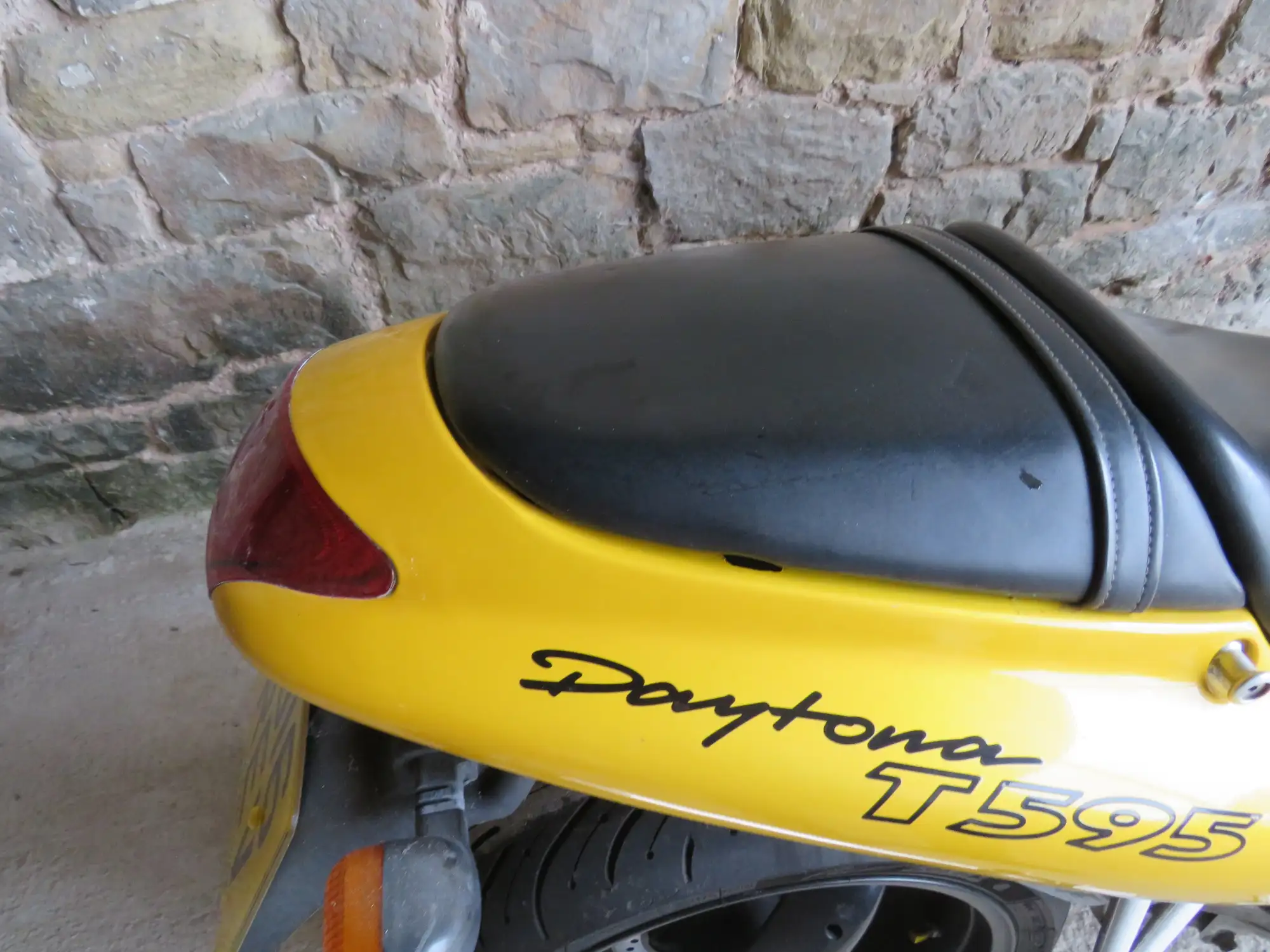 1997 Triumph T595 Daytona 955cc-For Sale