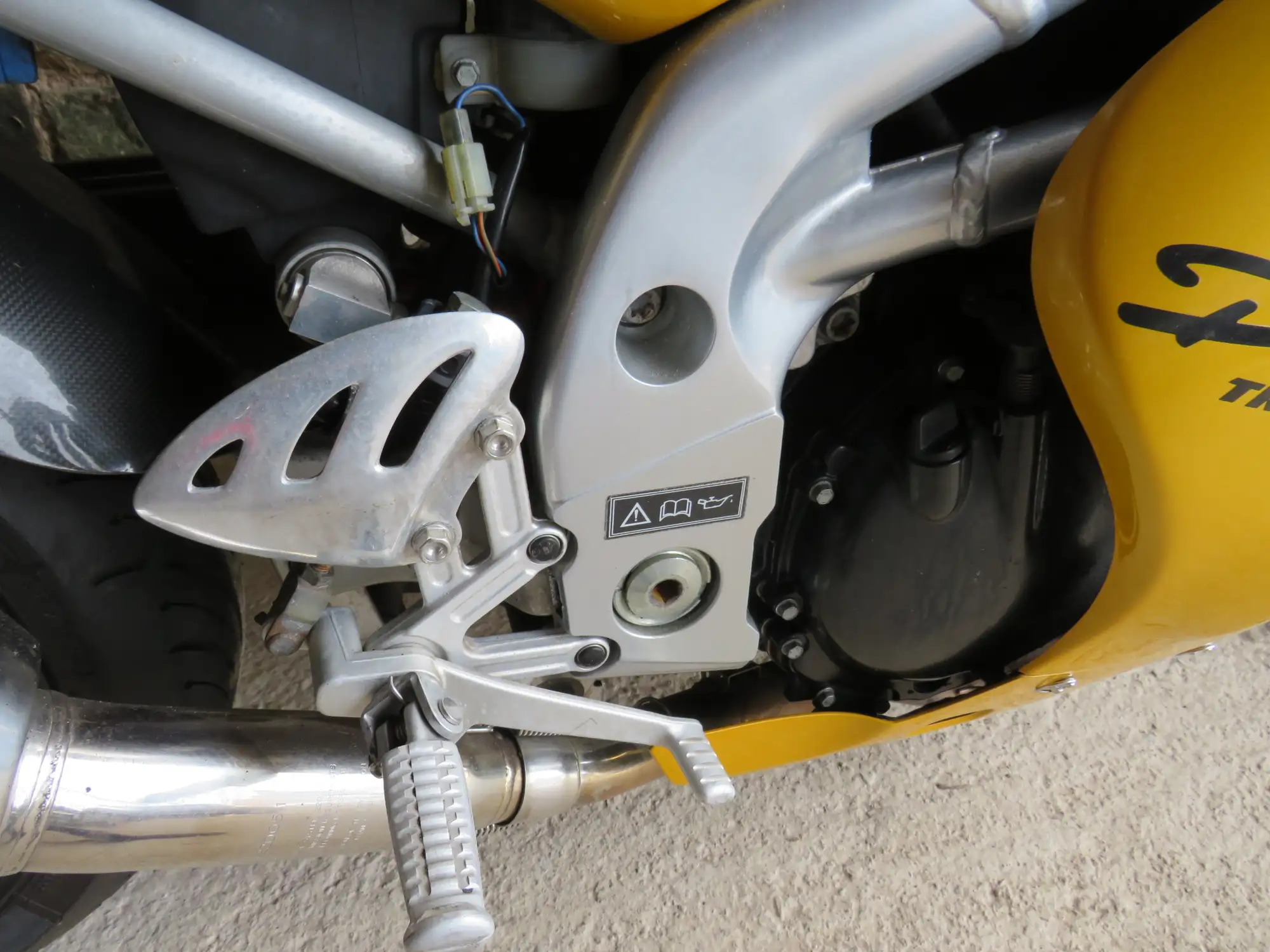 1997 Triumph T595 Daytona 955cc-For Sale