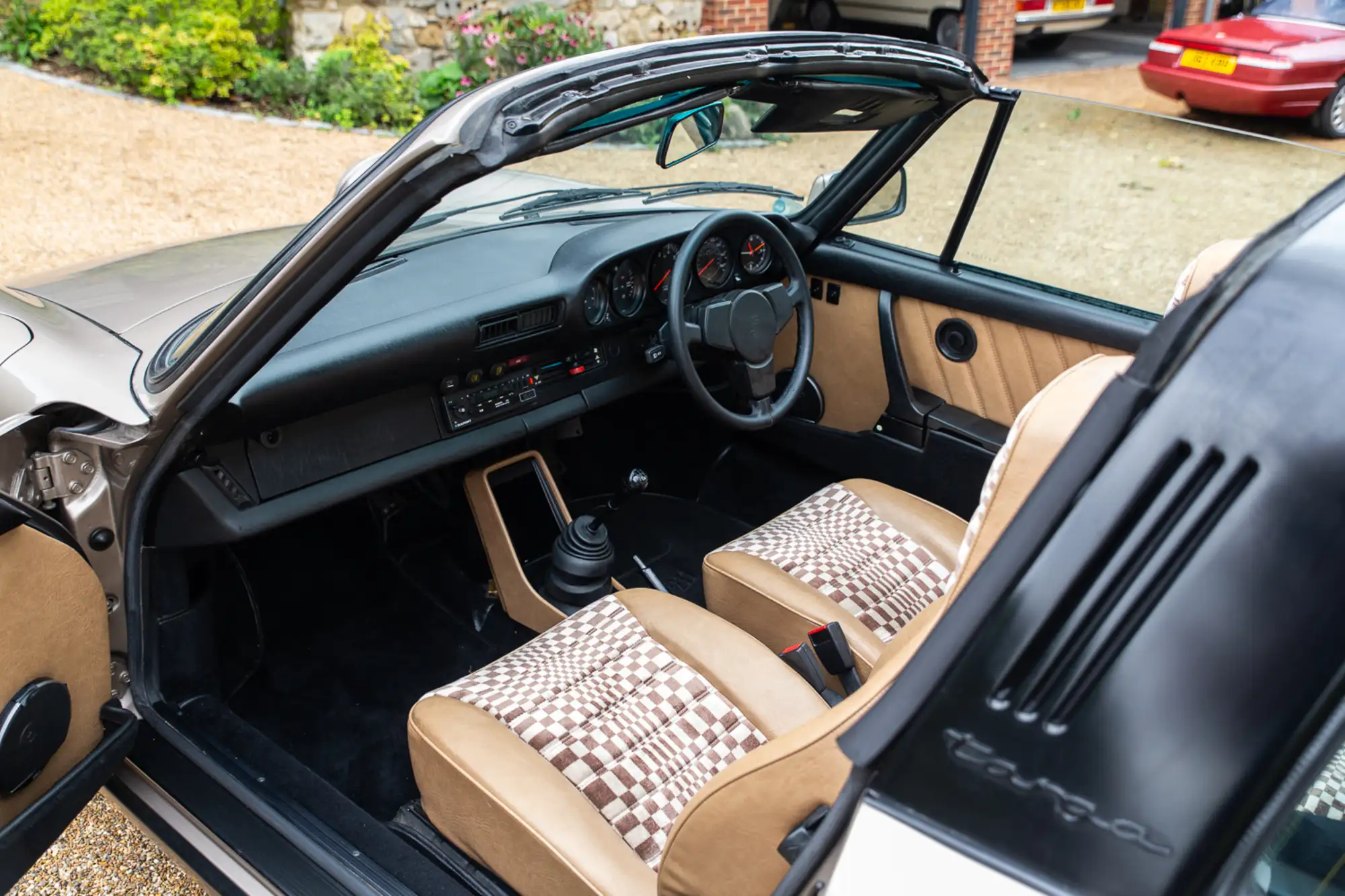 1982 Porsche 911 SC Targa-Sold