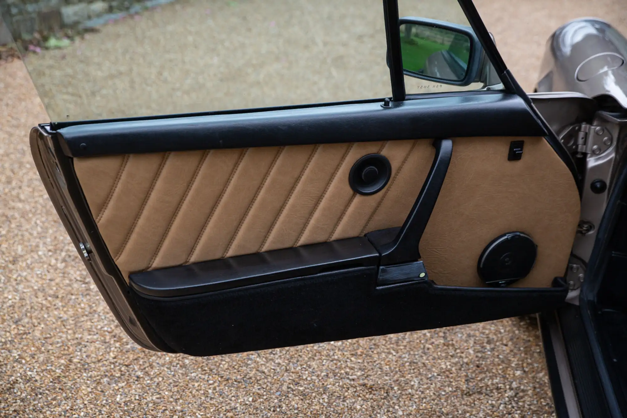 1982 Porsche 911 SC Targa-Sold