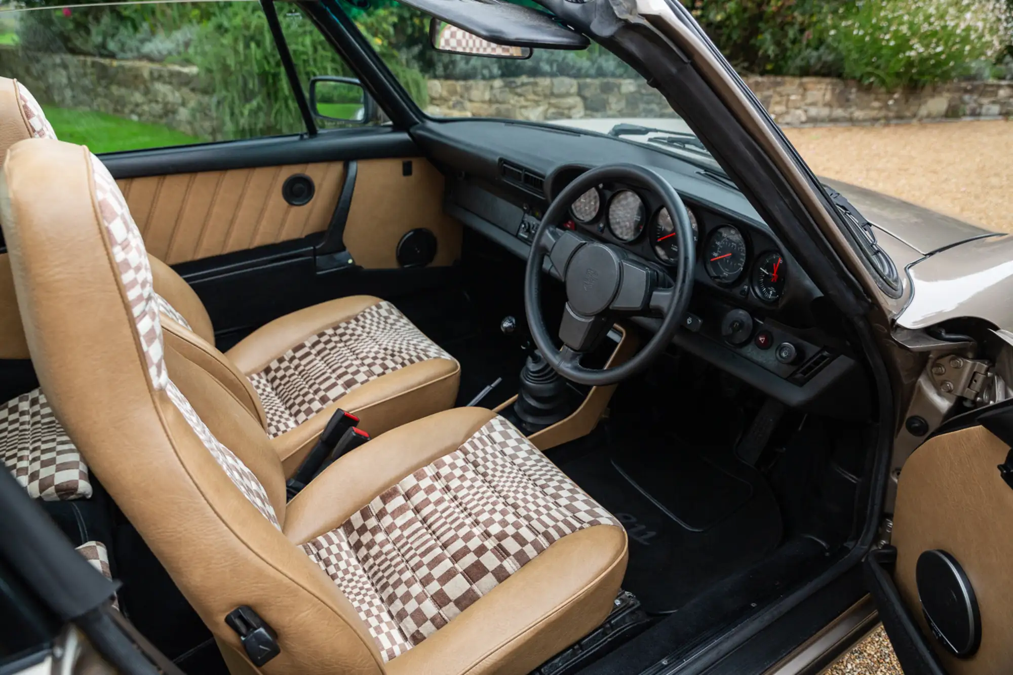1982 Porsche 911 SC Targa-Sold