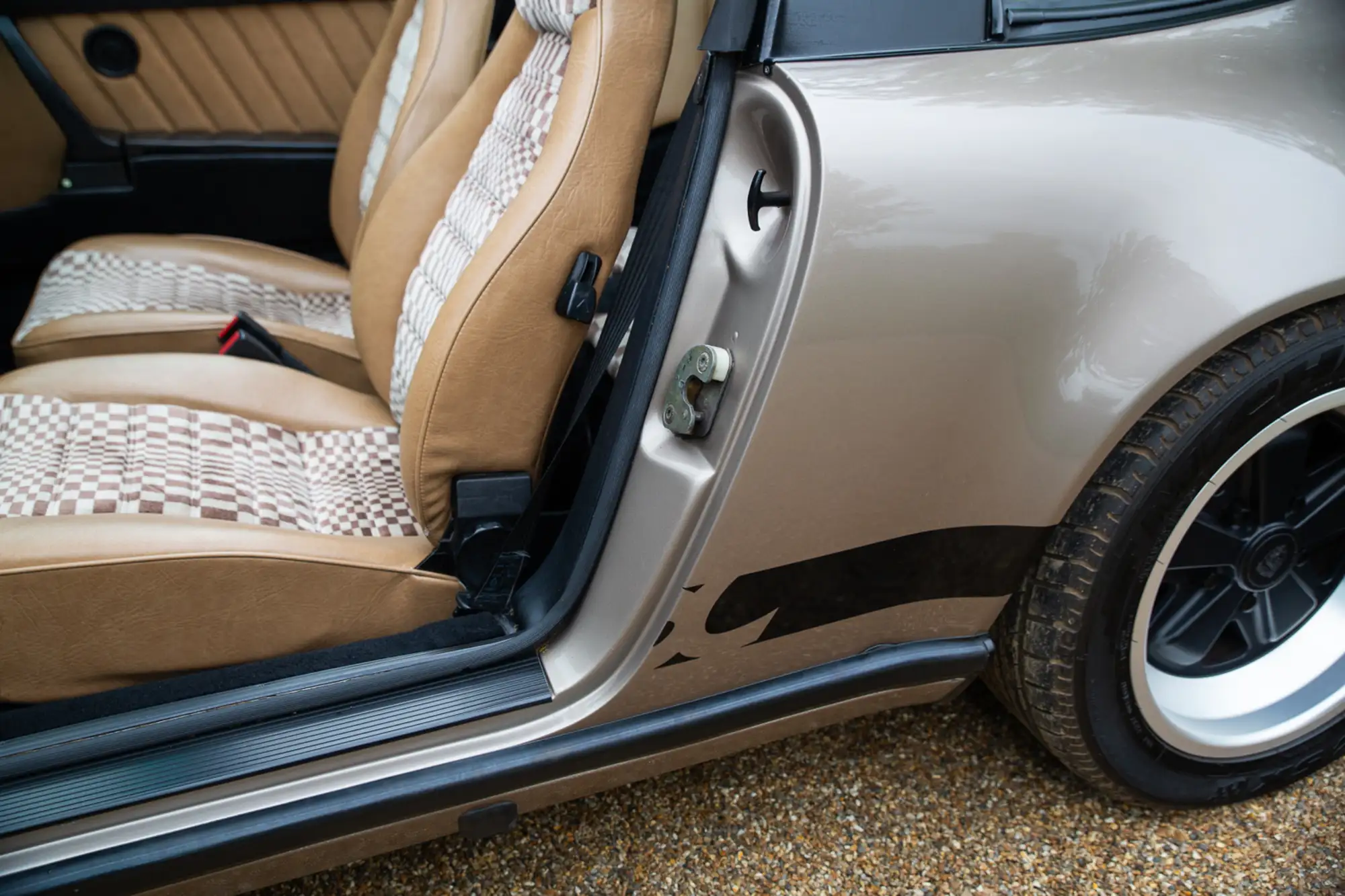 1982 Porsche 911 SC Targa-Sold