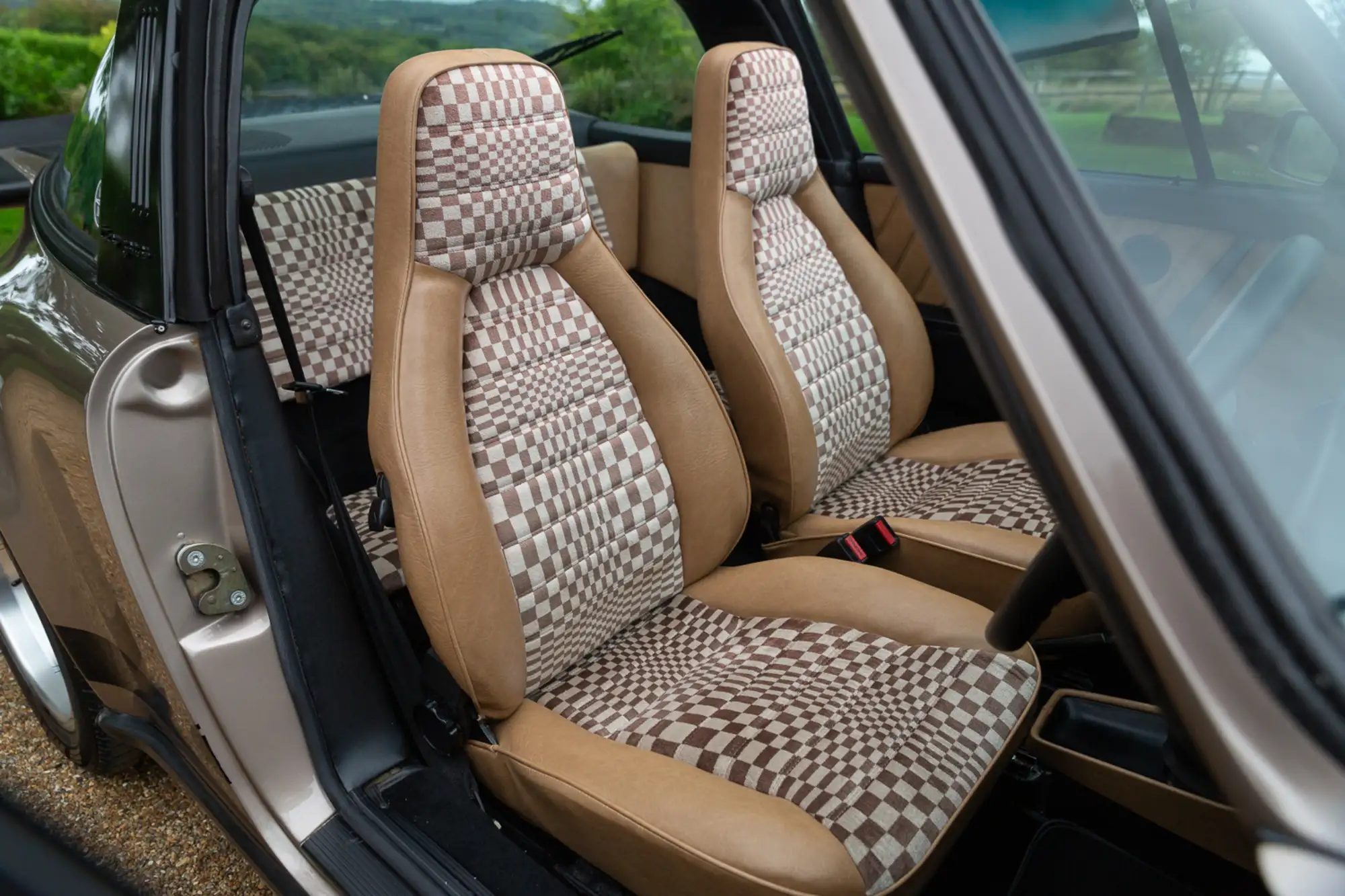 1982 Porsche 911 SC Targa-Sold