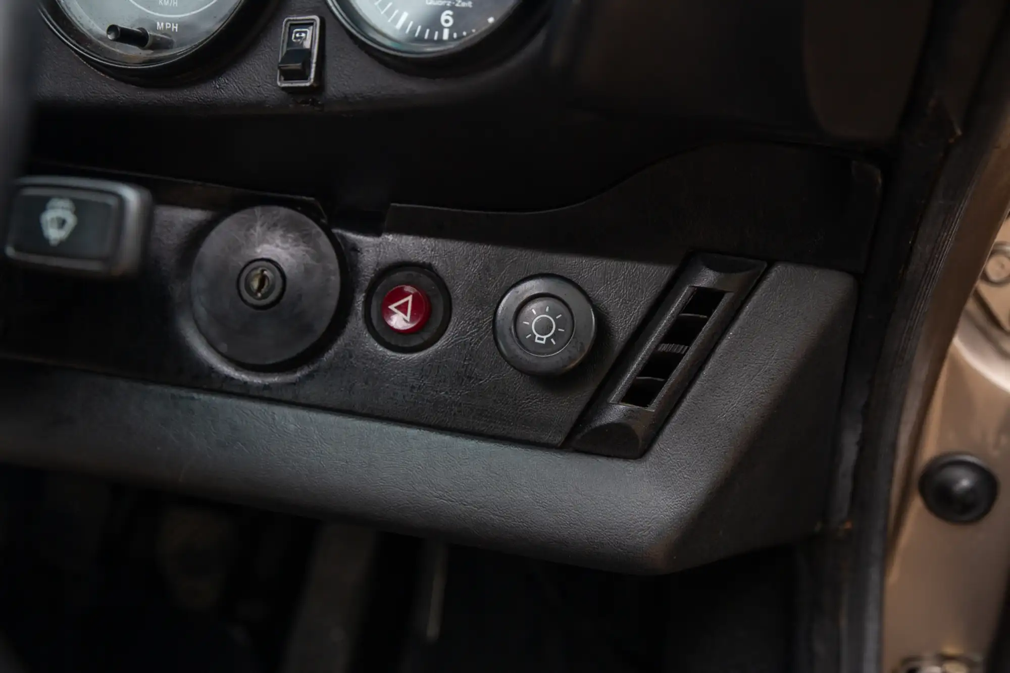 1982 Porsche 911 SC Targa-Sold