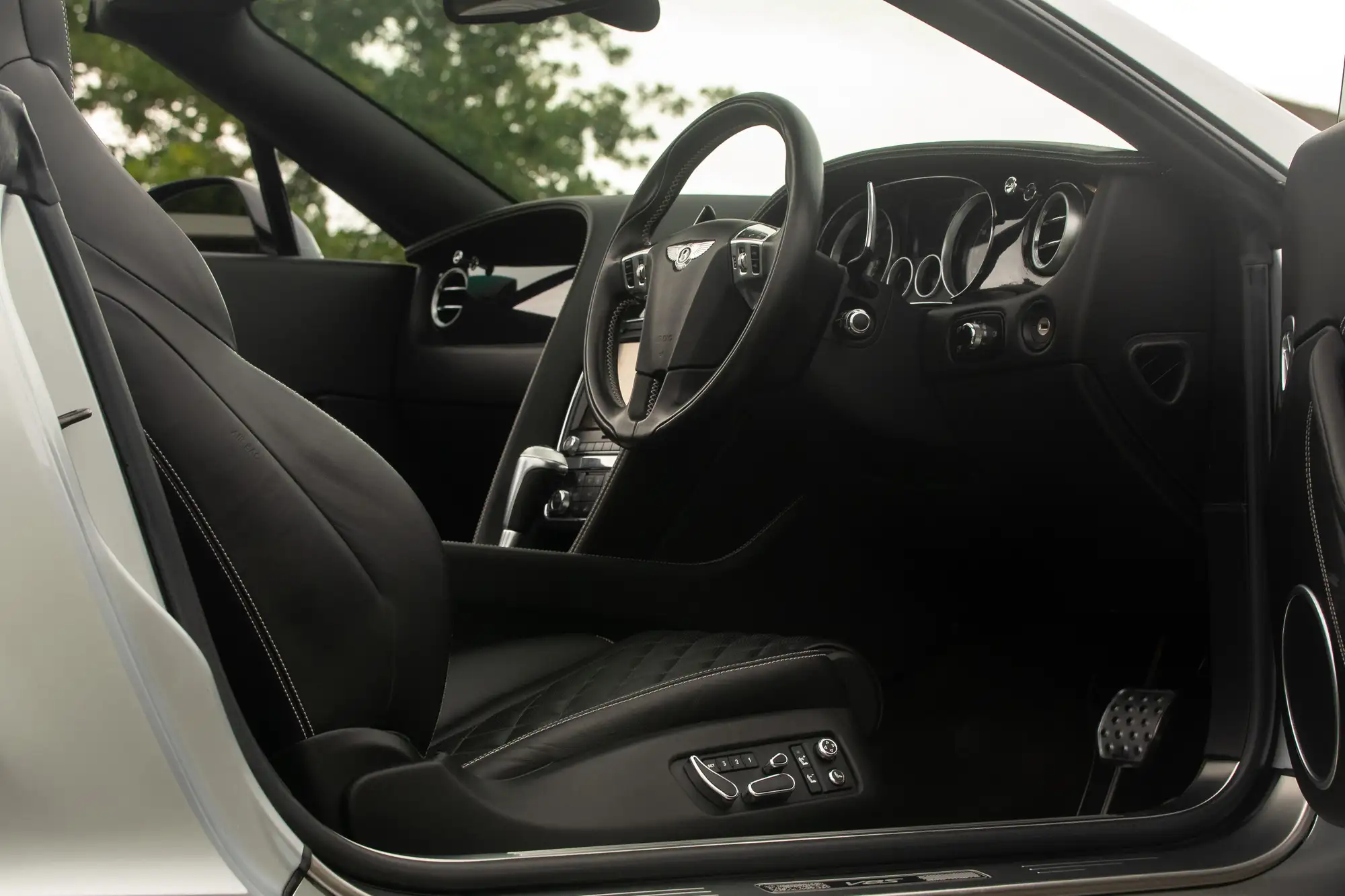 2016 Bentley Continental GTC V8S Mulliner-Sold