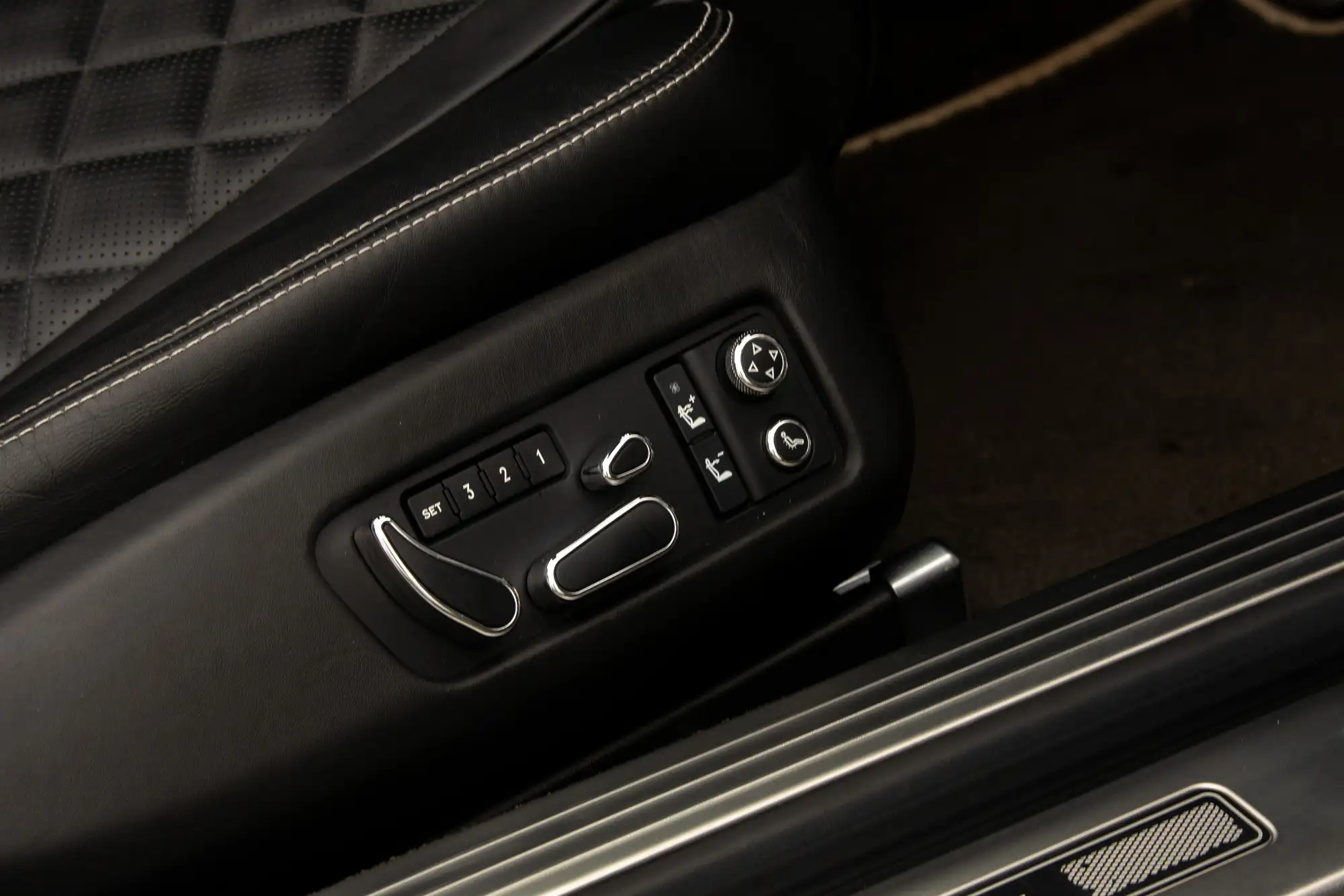 2016 Bentley Continental GTC V8S Mulliner-Sold