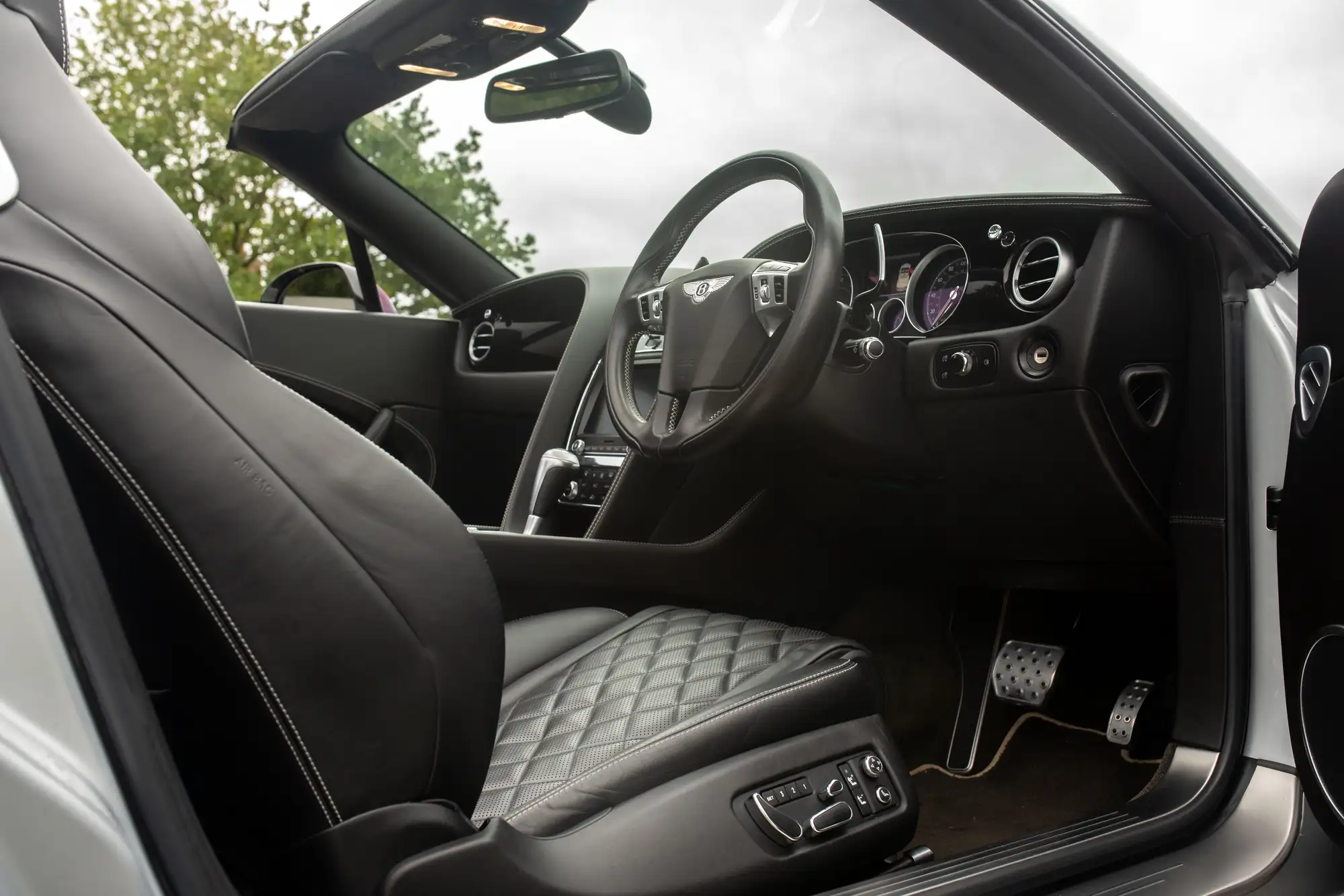 2016 Bentley Continental GTC V8S Mulliner-Sold