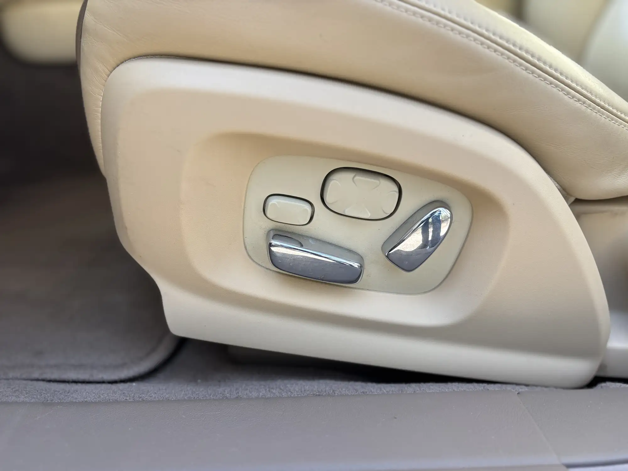 2009 Jaguar XJ X358 3.0 - Final Edition