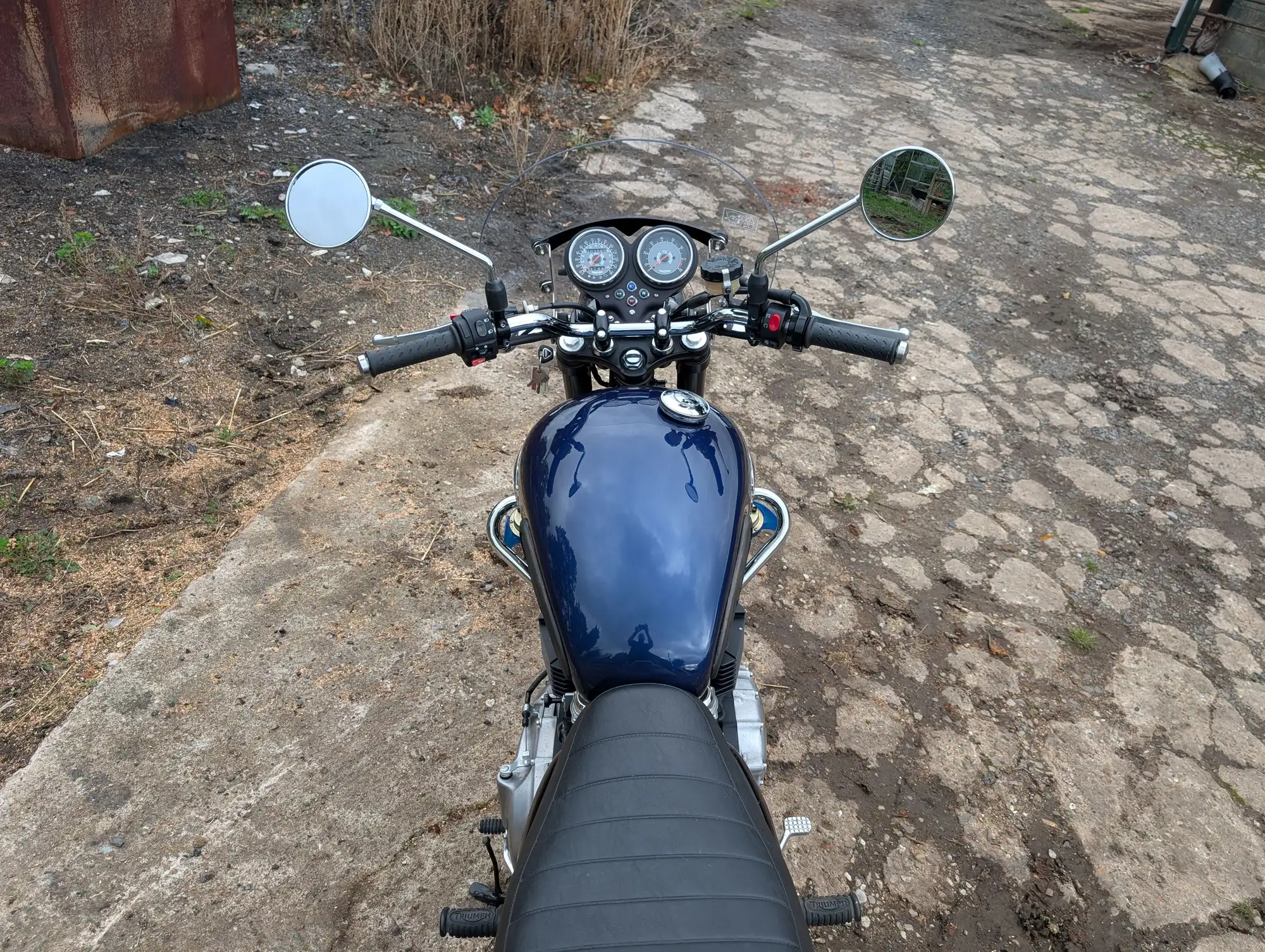 2009 Triumph Bonneville SE  865cc 306 miles-For Sale