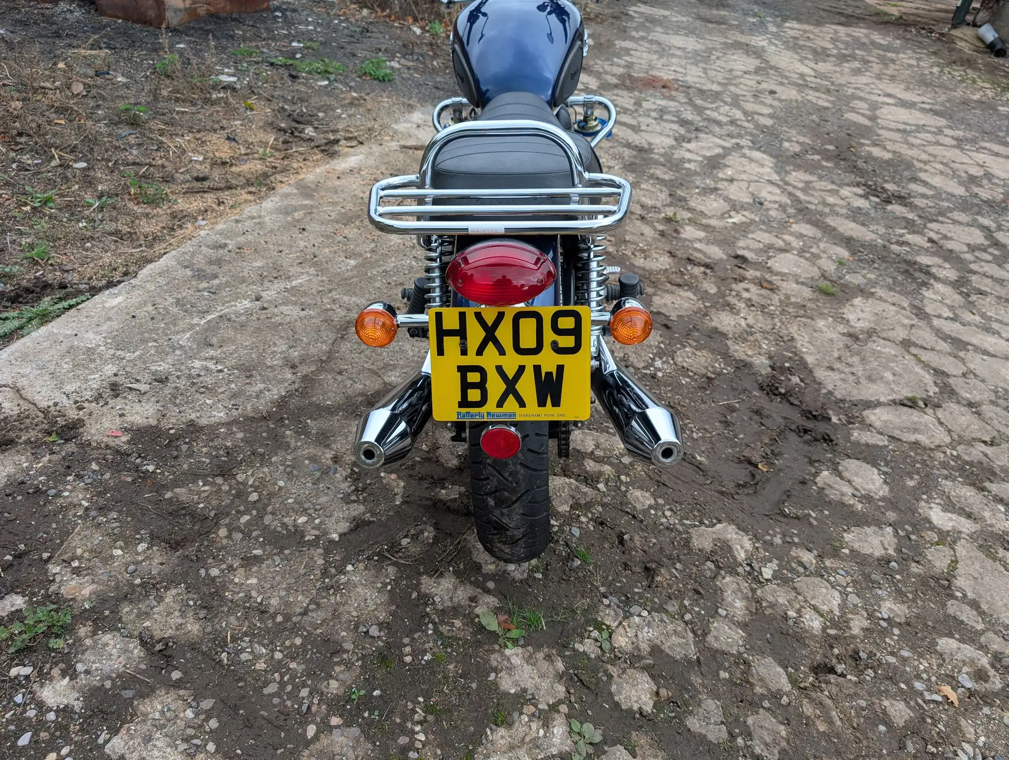 2009 Triumph Bonneville SE  865cc 306 miles-For Sale